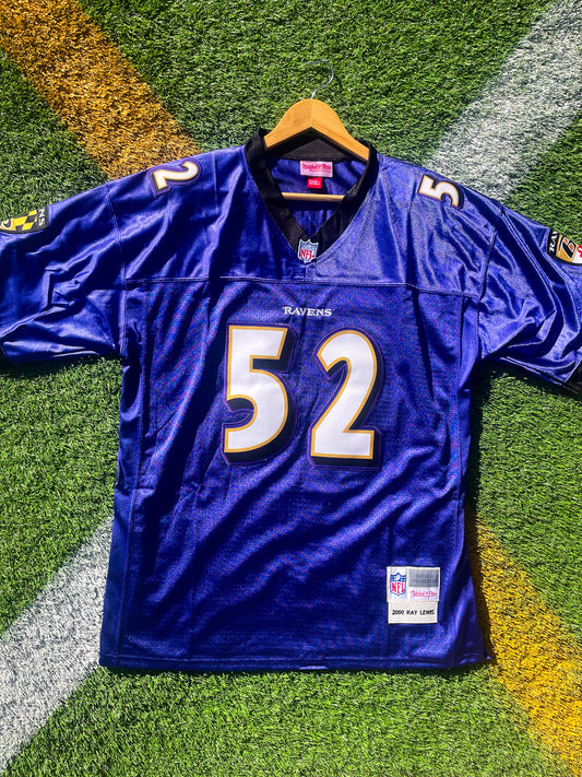 Front view of Baltimore Ravens 2000 Ray Lewis #52 purple retro jersey


