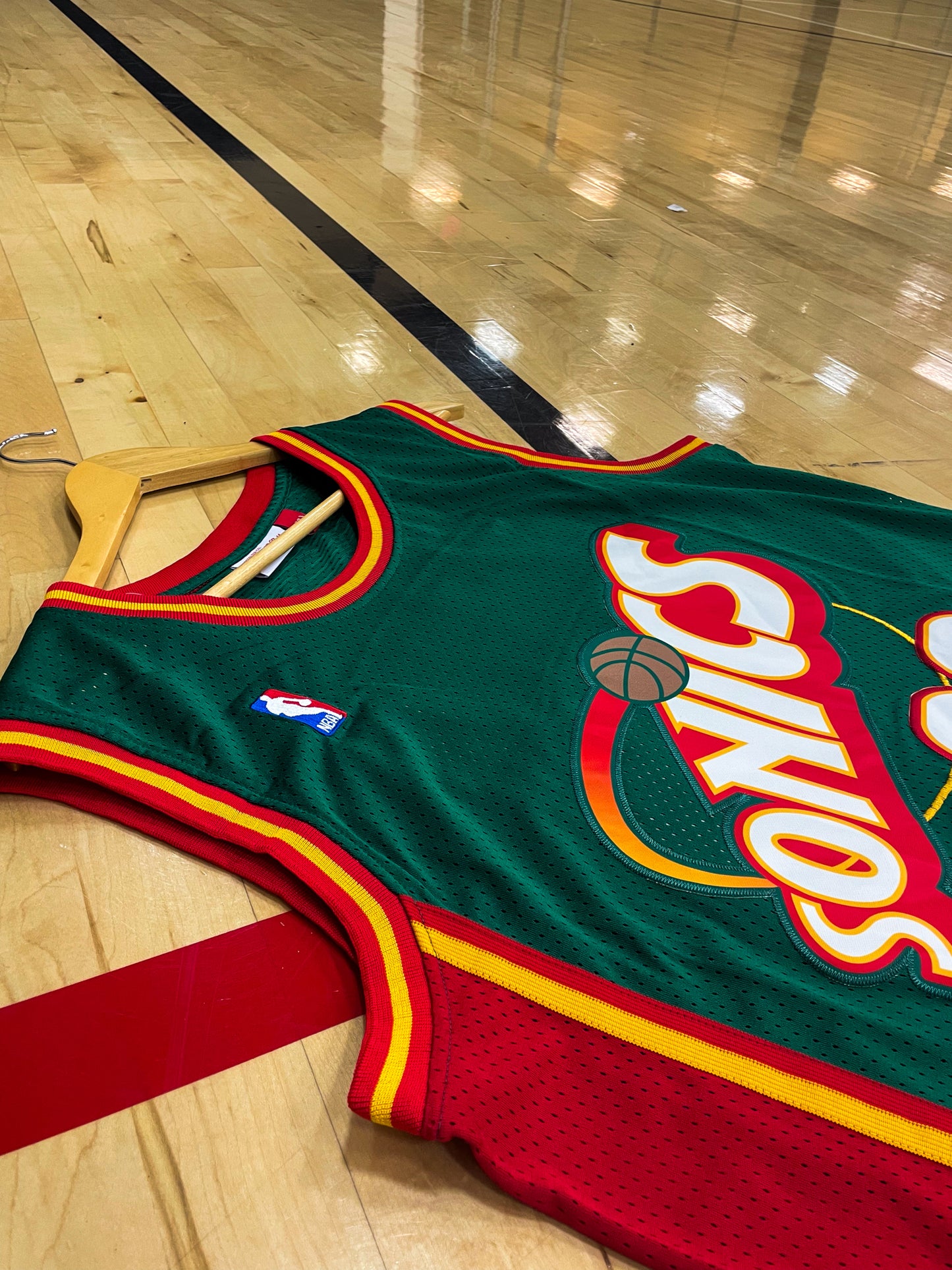 Seattle Supersonics 1995–1996 Gary Payton #20 Vintage NBA Jersey – Emerald Green Glove Edition - Five Of Cups Official