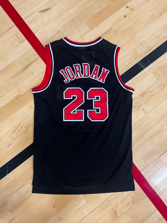 Chicago Bulls 1997–1998 Michael Jordan #23 Vintage NBA Away Jersey – Classic Black & Red Champion - Five Of Cups Official