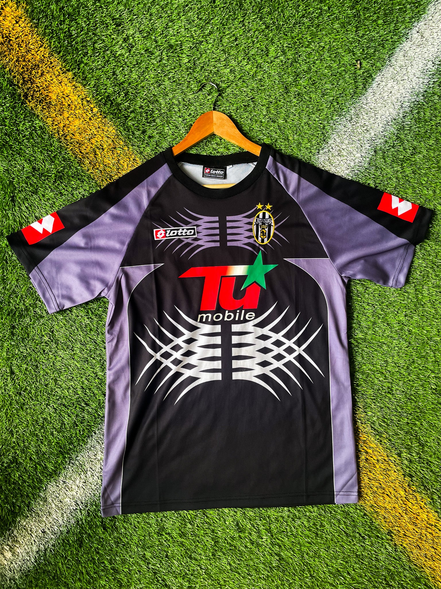 Front view of Juventus 2001-02 Goalkeeper Buffon #1 jersey with bold colors

