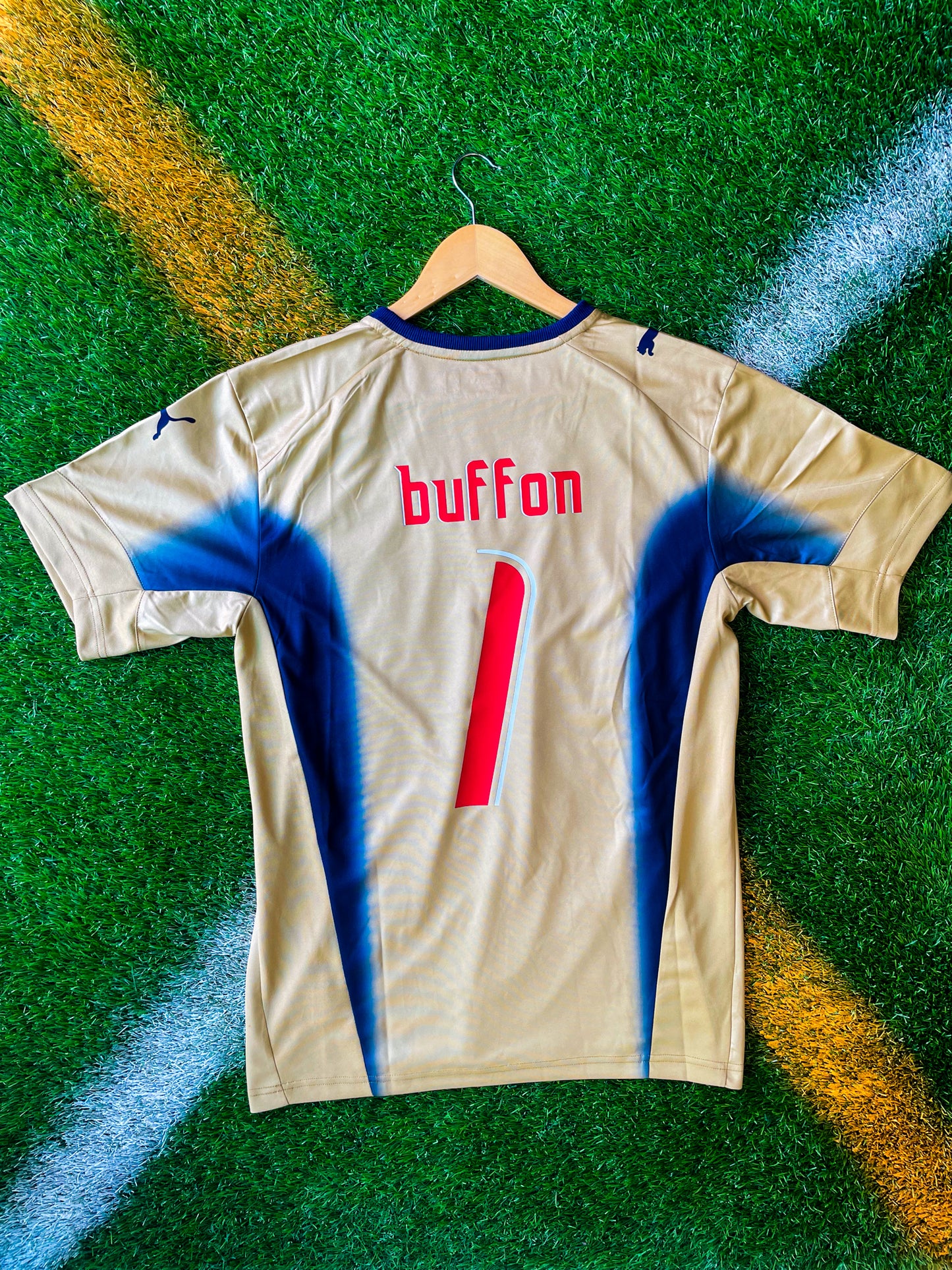 Back view showing Buffon #1 on the Italy 2006 vintage keeper jersey

