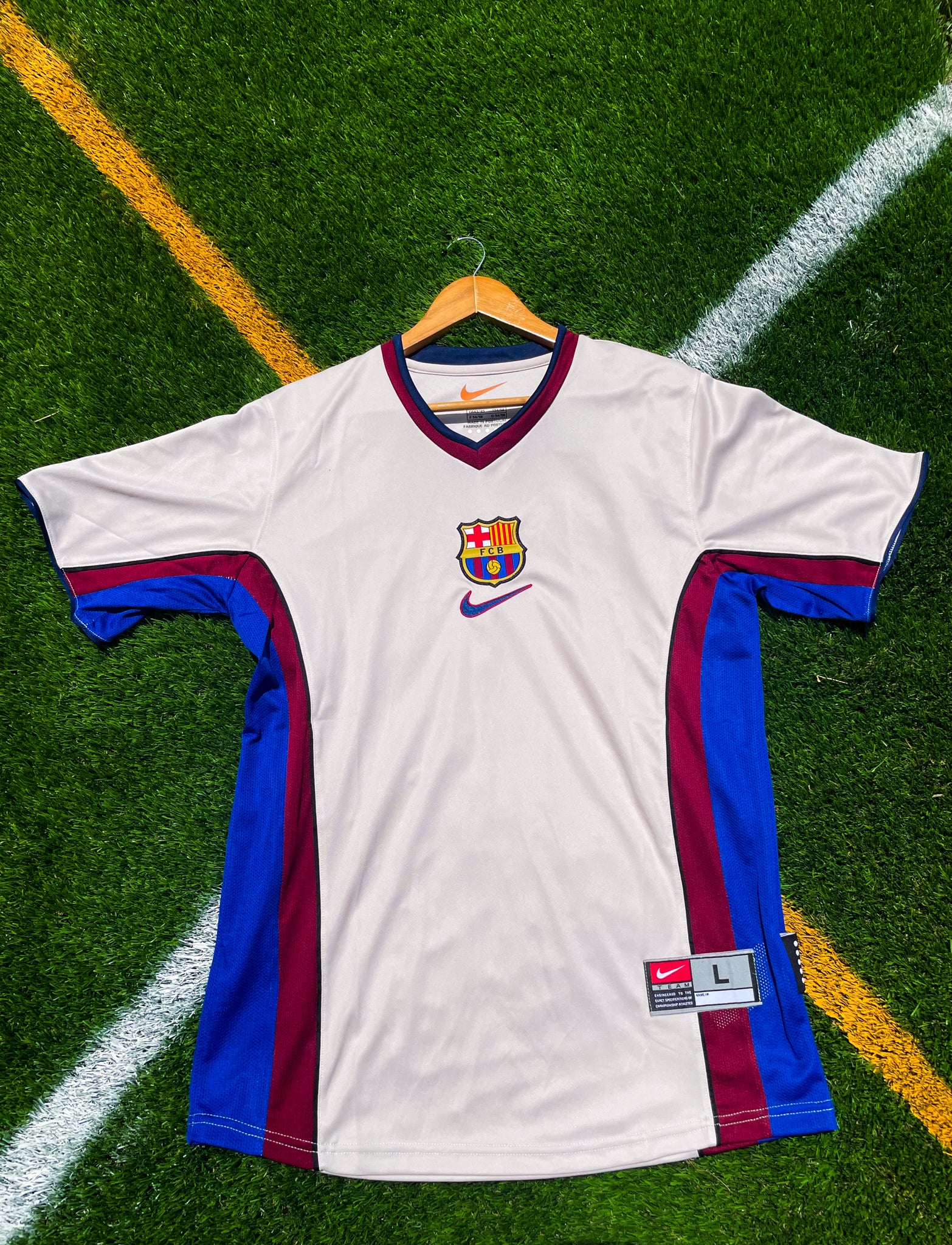Front view of Barcelona 1998 away Nike jersey

