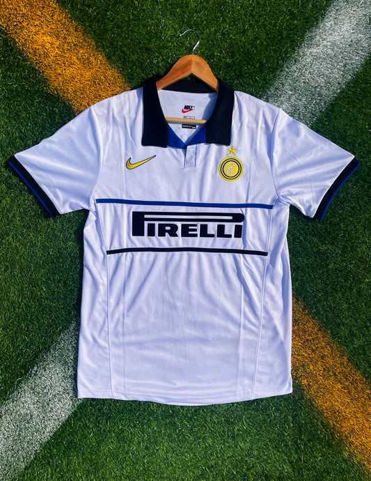 Front view of Inter Milan 1998-99 Away Zamorano 1+8 jersey with white base and Pirelli sponsor

