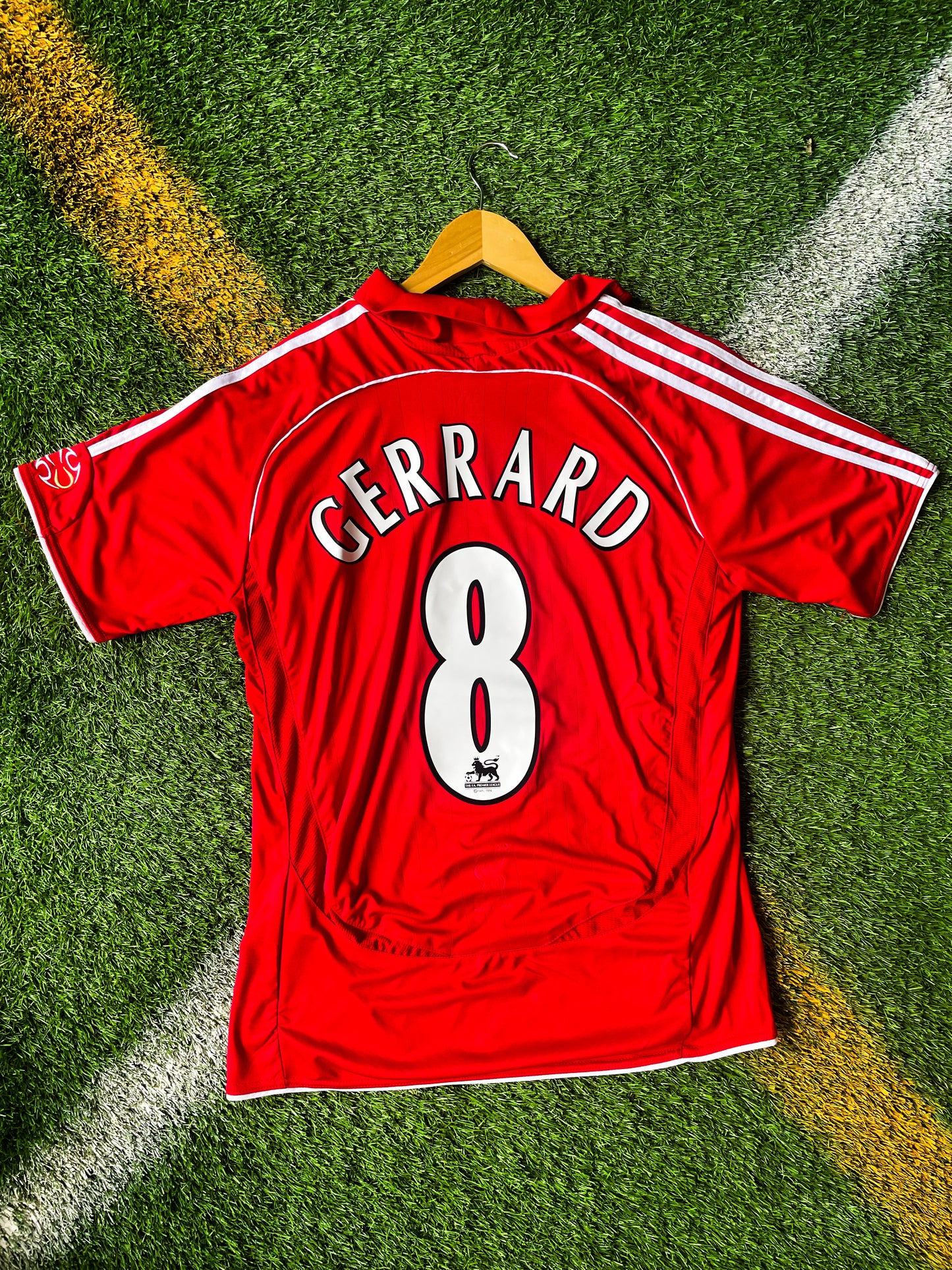 Back view showing Gerrard #8 on the iconic red FA Cup jersey

