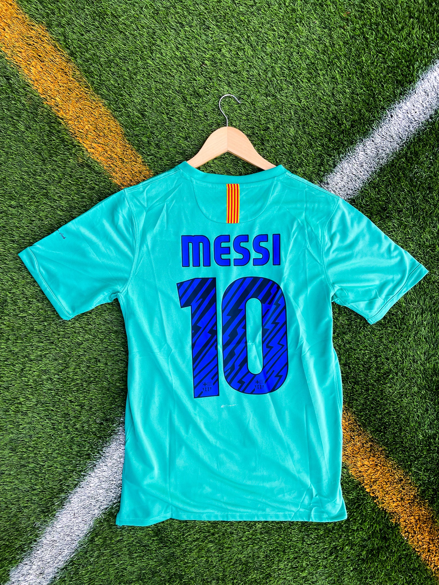 Back of the jersey with Messi #10 print

