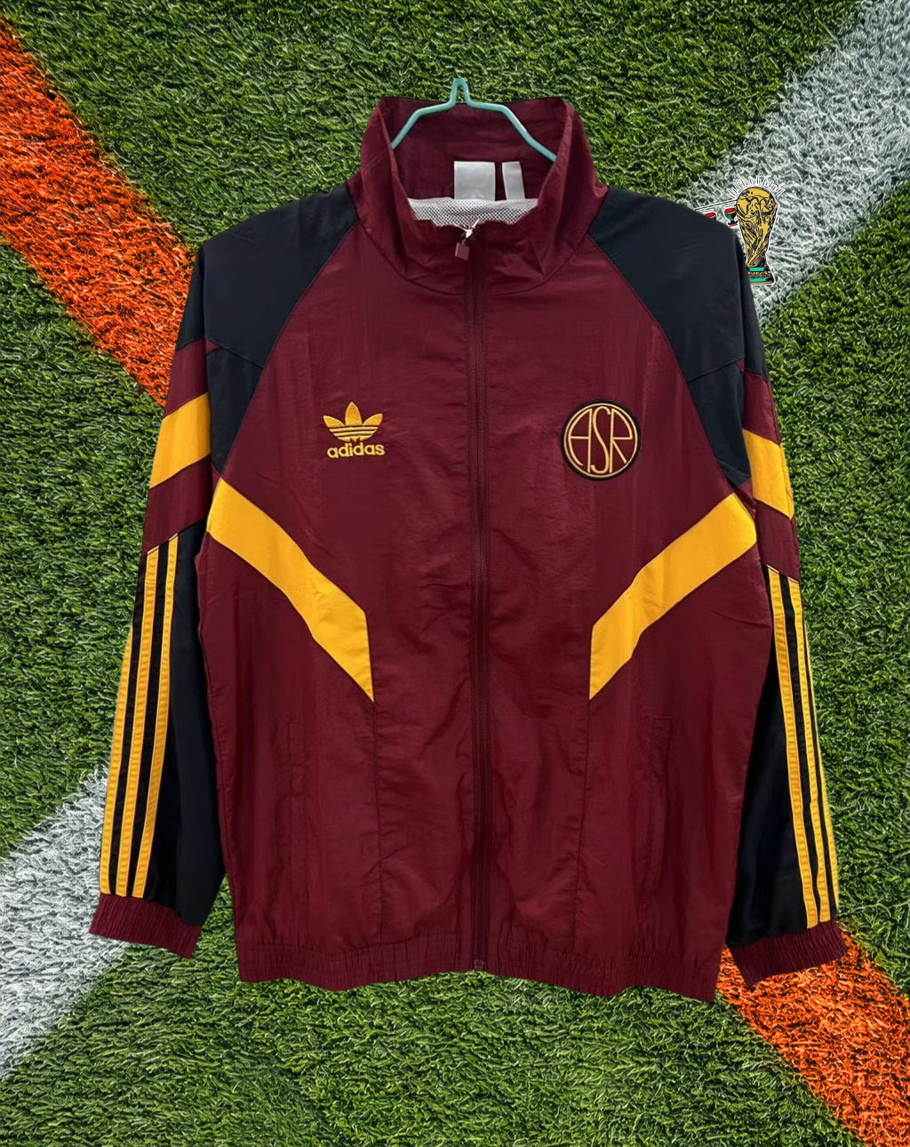 Roma 2000s Windbreaker – Giallorossi Classic Edition