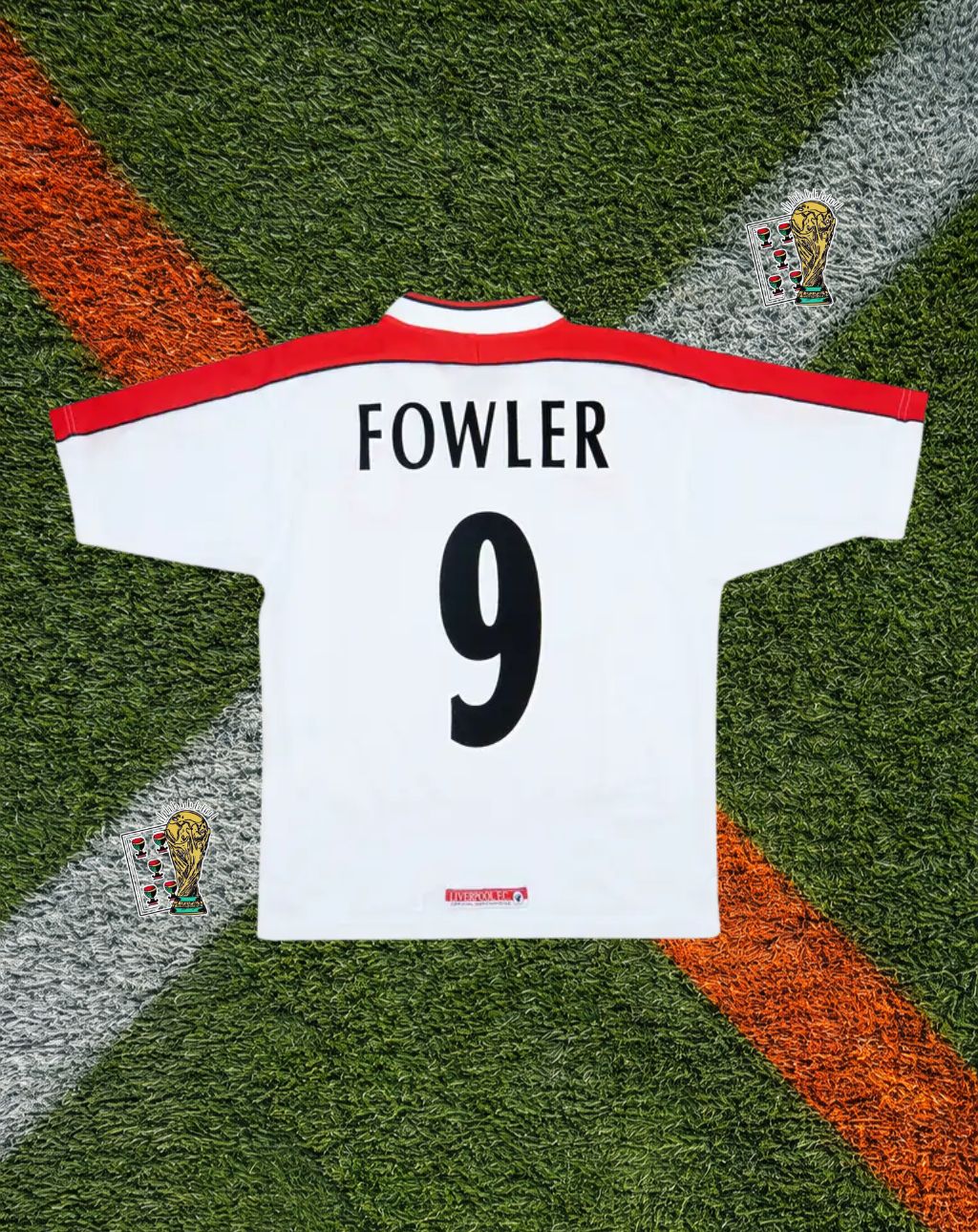 Liverpool FC 1998–99 Away Fowler #9 – Reebok White Retro Football Shirt (Carlsberg Era Classic)