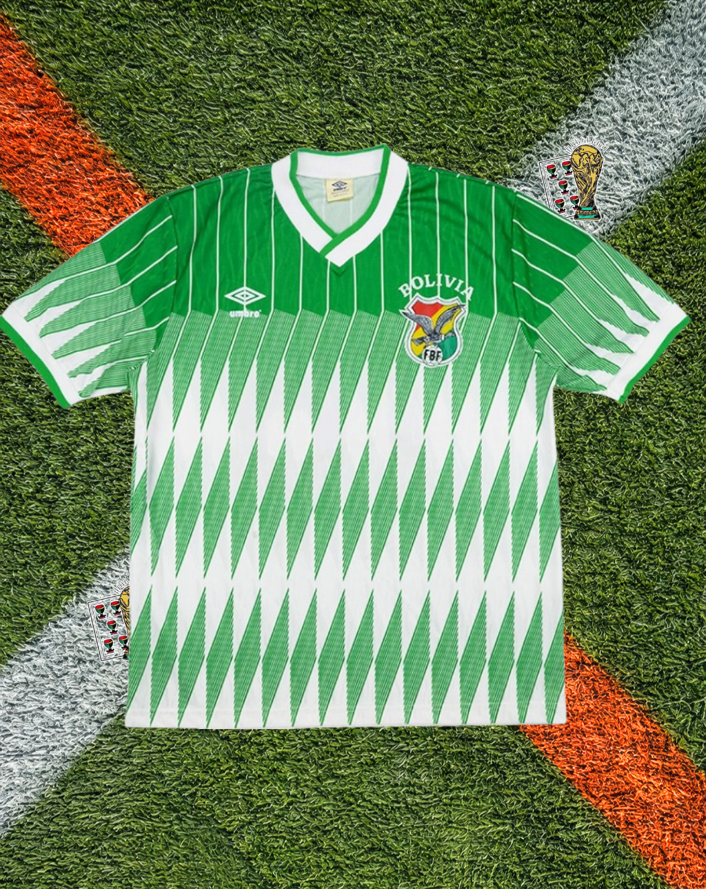 Bolivia National Team - 1993/1994 - Home - #16 - Vintage Umbro Diamond Jacquard Geometric Shoulder Graphic