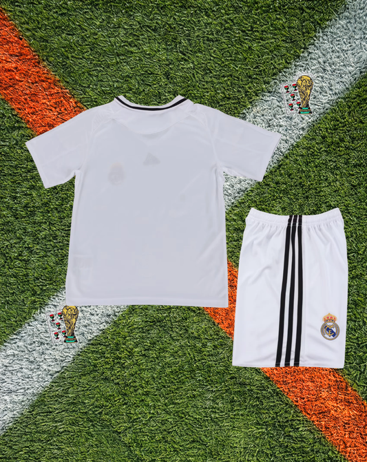 Real Madrid 2008/2009 Home Jersey – ristine White Black Piping Bwin Polo Collar- Youth Edition