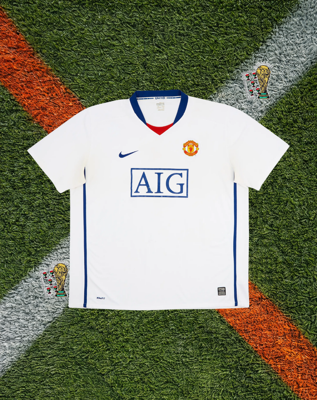Manchester United 2008–10 Away Ronaldo #7 – Nike White Retro Football Jersey AIG Vintage