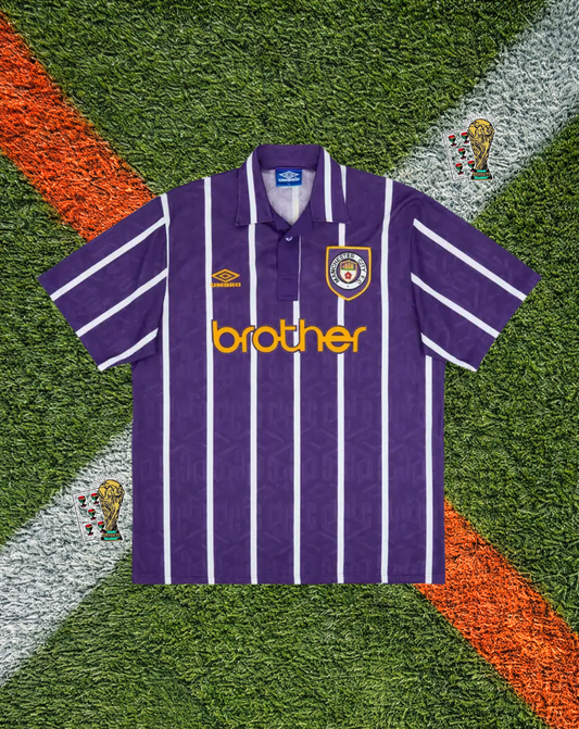 Manchester City 1992-94 Away Jersey – Quinn #9 – Umbro Purple & White
