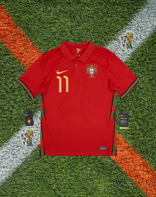 Portugal 2020–2021 Home Jersey – Bruno Fernandes #11 -Classic Deep Red Modern Edition