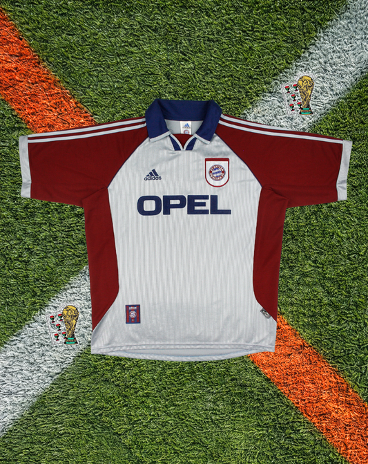 FC Bayern Munich 1998-99 Away Jersey – Champions League Edition – Silver & Navy