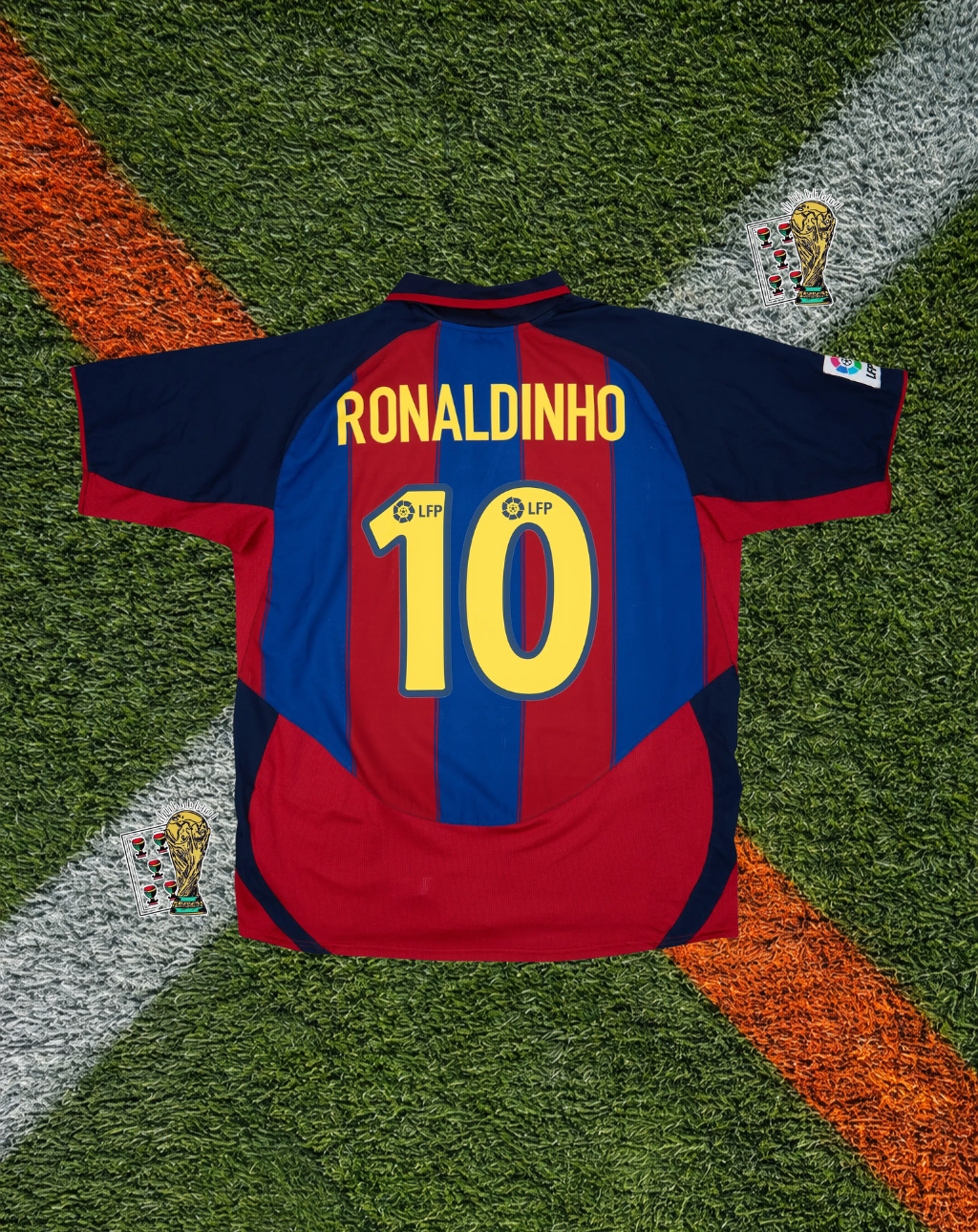 Barcelona 2003–04 Home Ronaldinho #10 – Nike Blaugrana Striped Classic Football Shirt