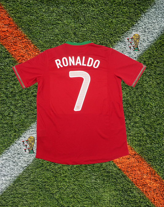 Portugal 2012–2013 Home Jersey – Ronaldo #7 -Classic Red with Emerald Collar Edition