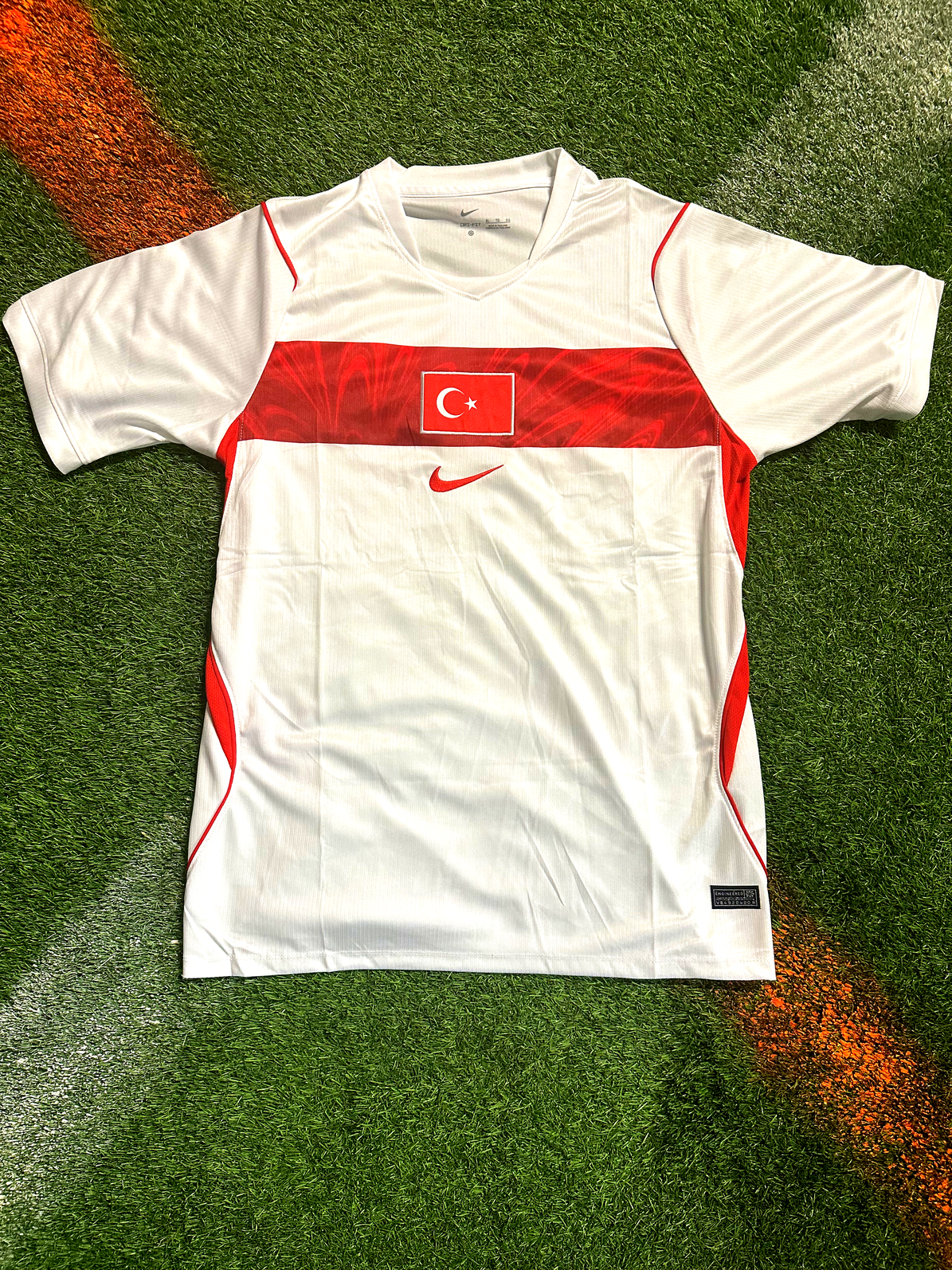 Turkey 2026 Away Jersey – "White Crescent" World Cup Edition