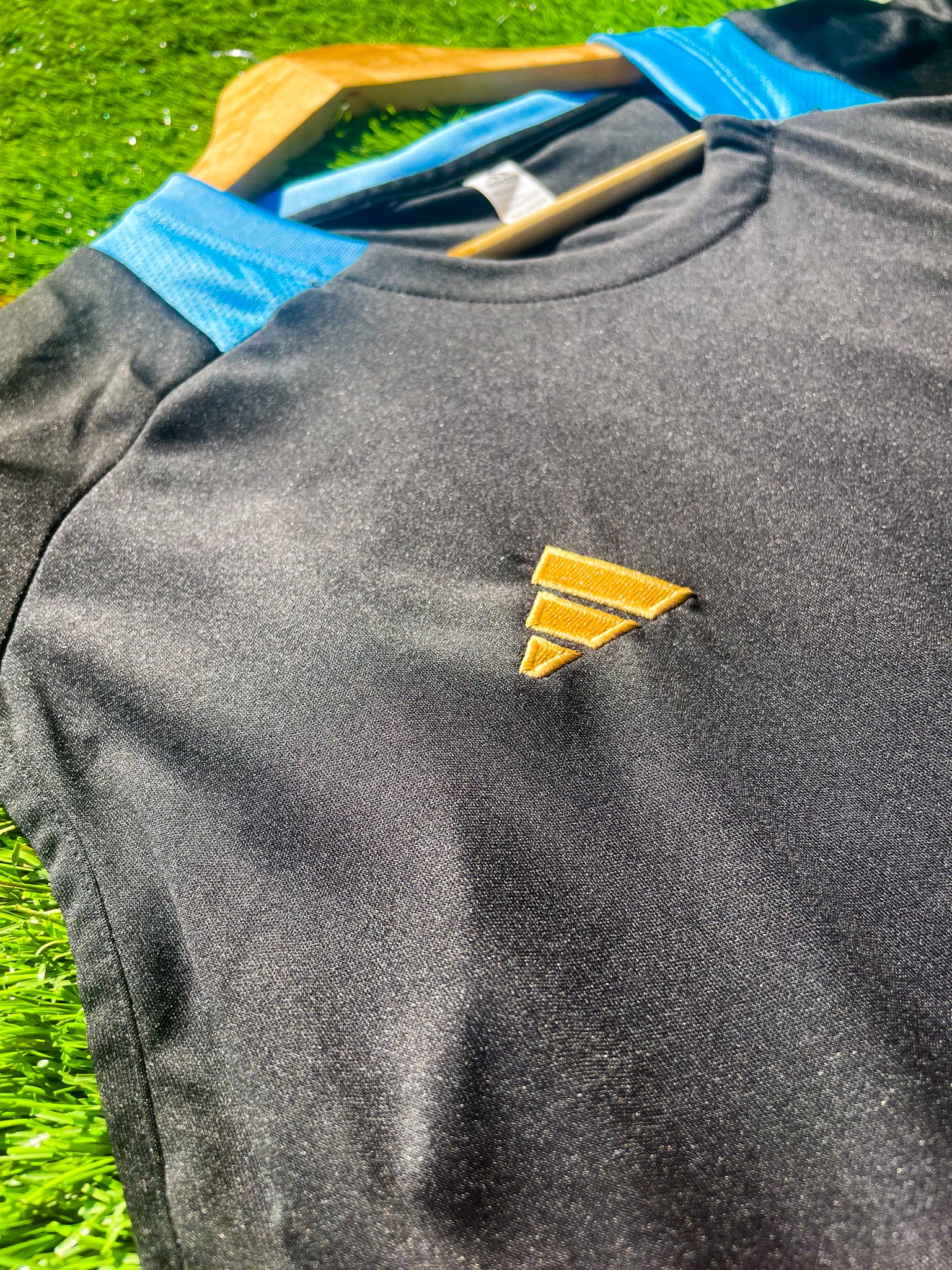 Argentina 2024–2025 Black Sleeveless Training Vest – Sleek AFA Training Gear - Five Of Cups Official