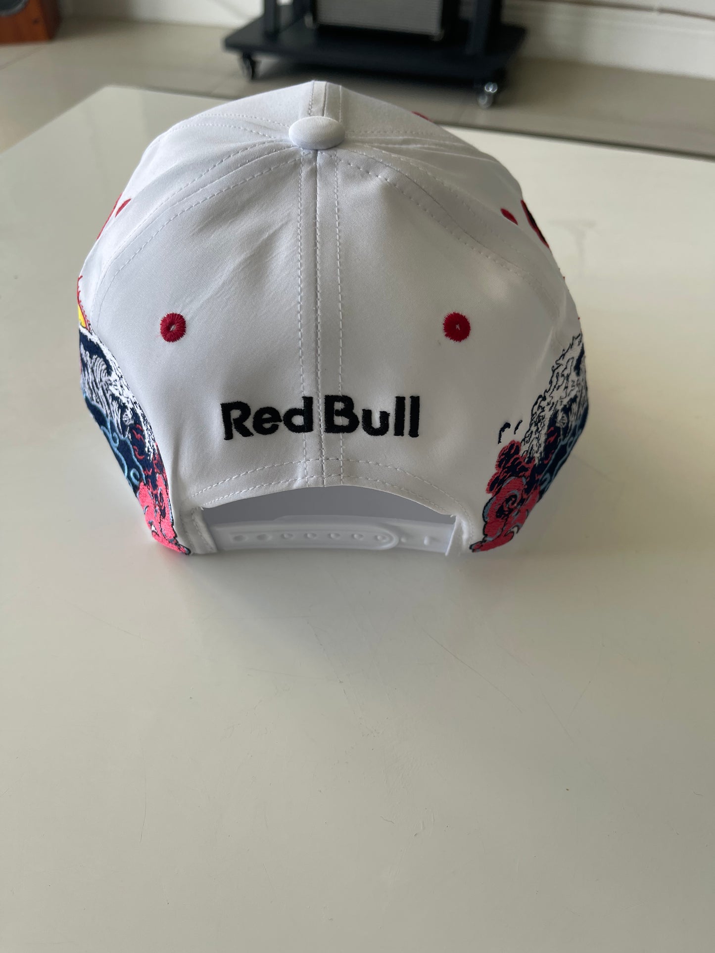 Red Bull Oracle Racing White Japanese Wave Design Hat – Formula 1 Team Cap
