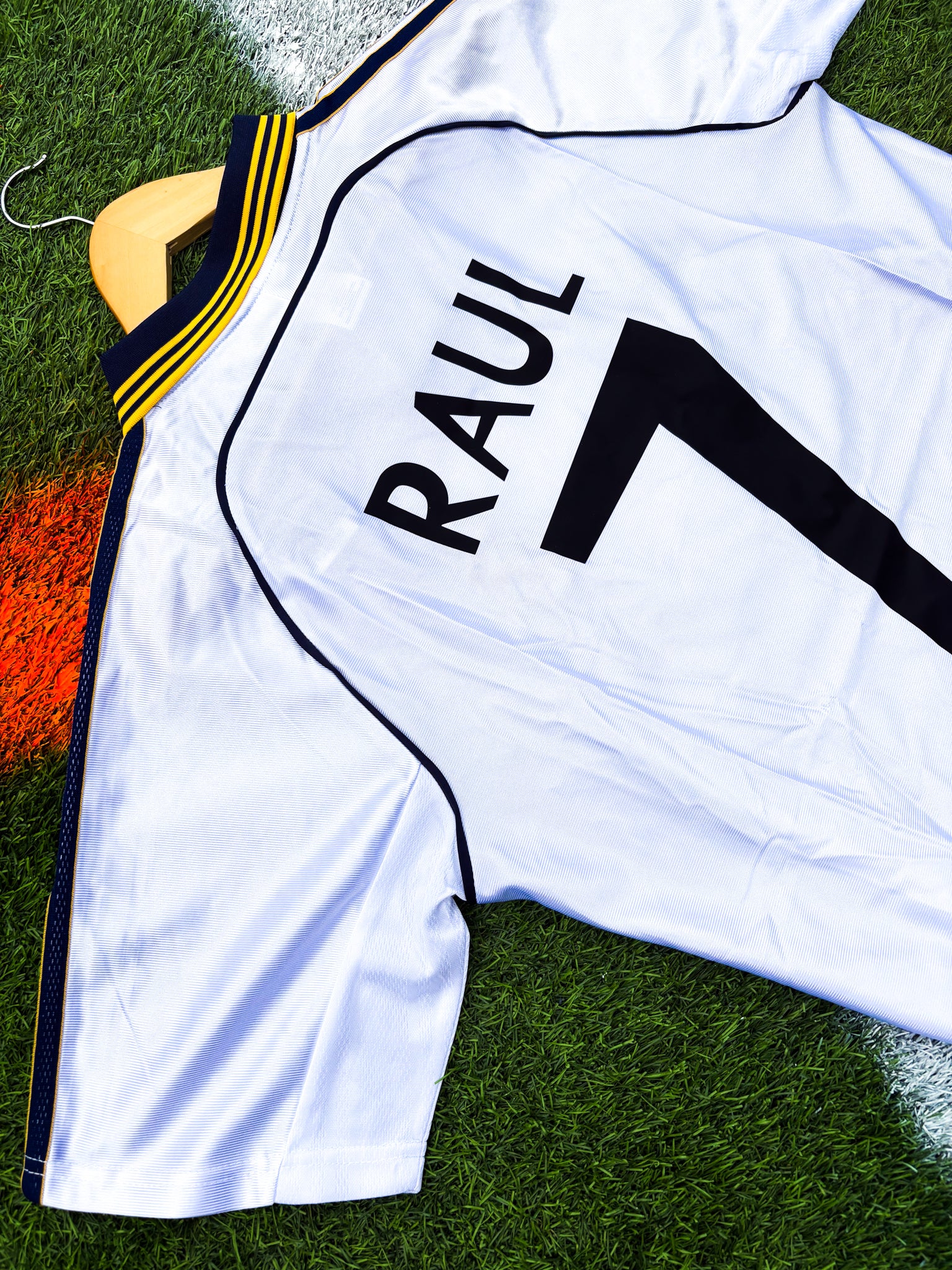 Back of the jersey showing classic design details featuring Raul #7

