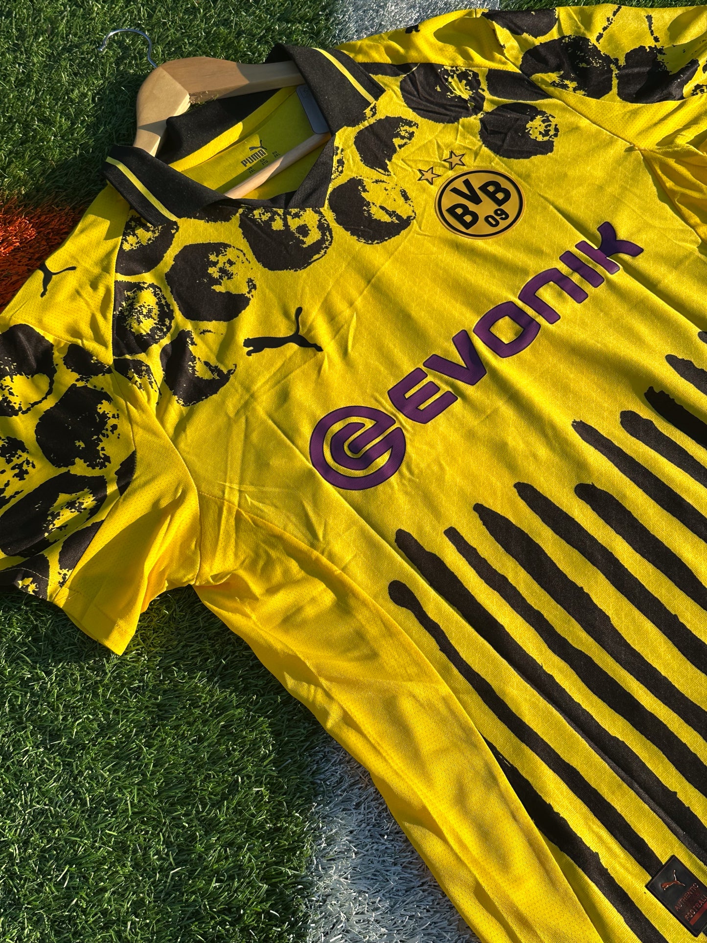 Dortmund 2025–2026 Home Jersey – Jobe #77 – Bold Yellow & Black Signal Iduna Park Classic