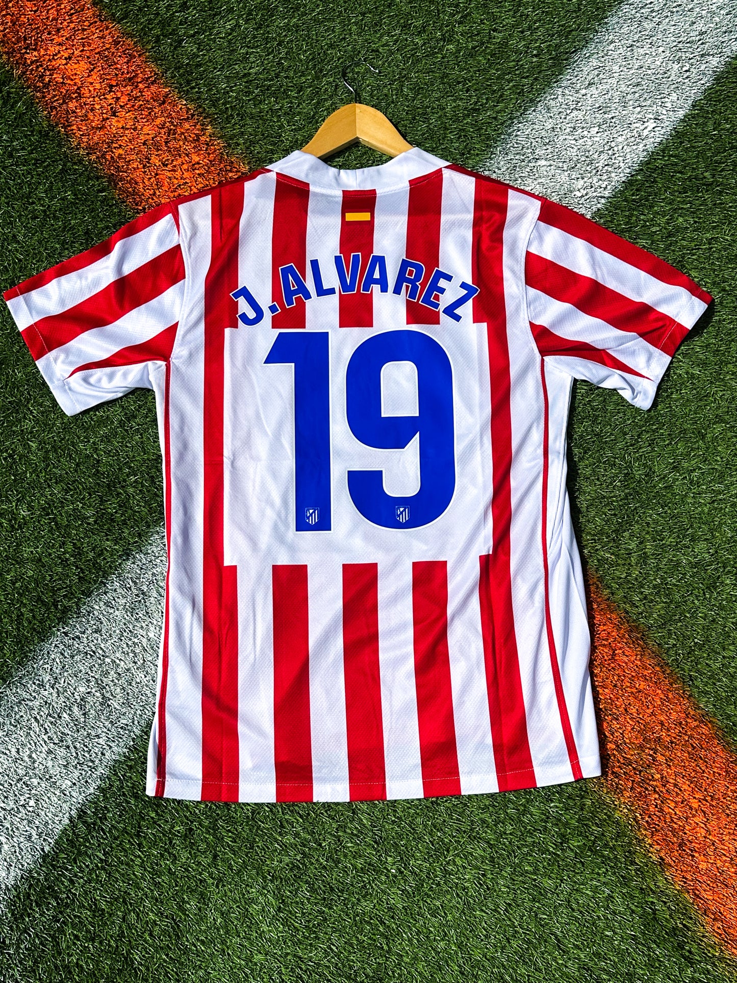 Atlético Madrid 2025–2026 Home Jersey – Julián Álvarez #9 – Classic Red & White Rayas Kit