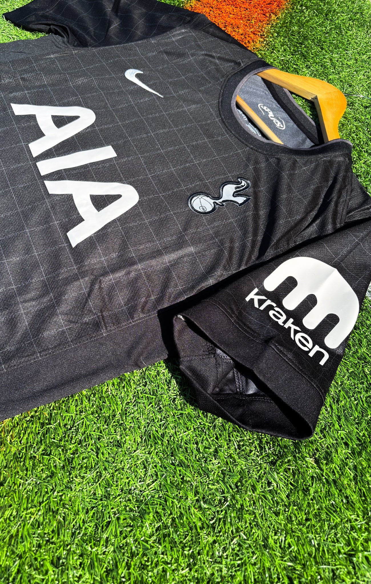 Tottenham Hotspur 2025/26 Away Jersey – Black – Heung-Min Son #7 (Farewell Edition)