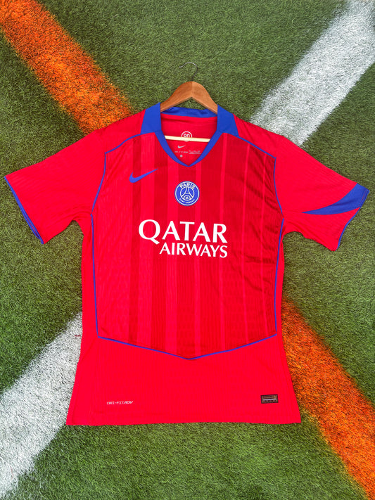 PSG 2025–26 Third Jersey – Vitinha #17 – Total 90 Red Revival Kit