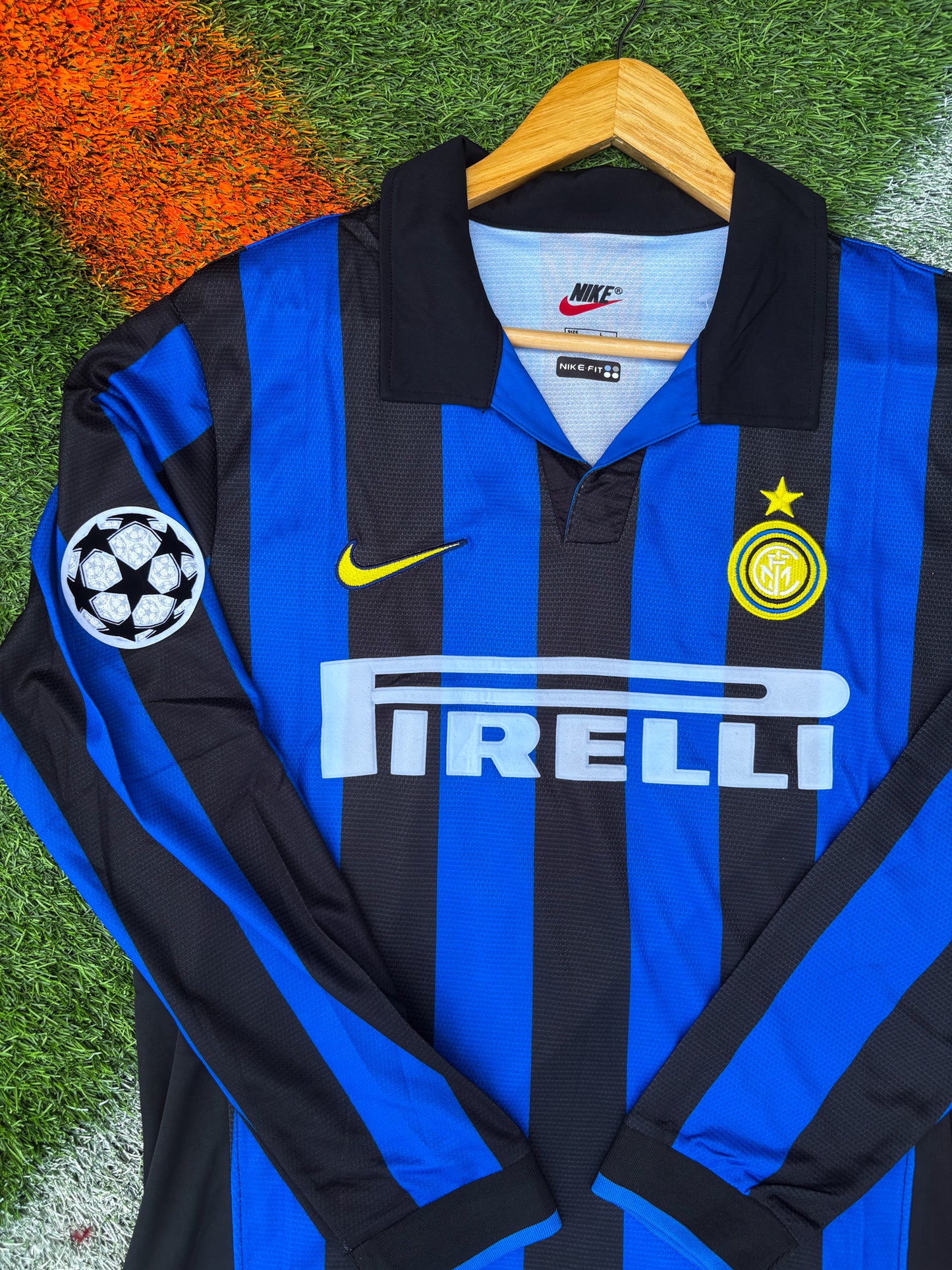 Inter Milan 1998/1999 Home Ronaldo #9 Retro Jersey – Iconic Serie A Era "Pirelli Sponsor