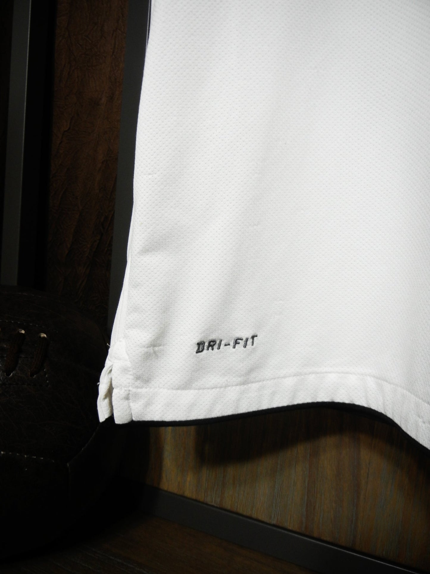 Manchester United 2010/11 Away Jersey Chicharito #14  XXL White & Red Nike Shirt (MPN: 382470-105)