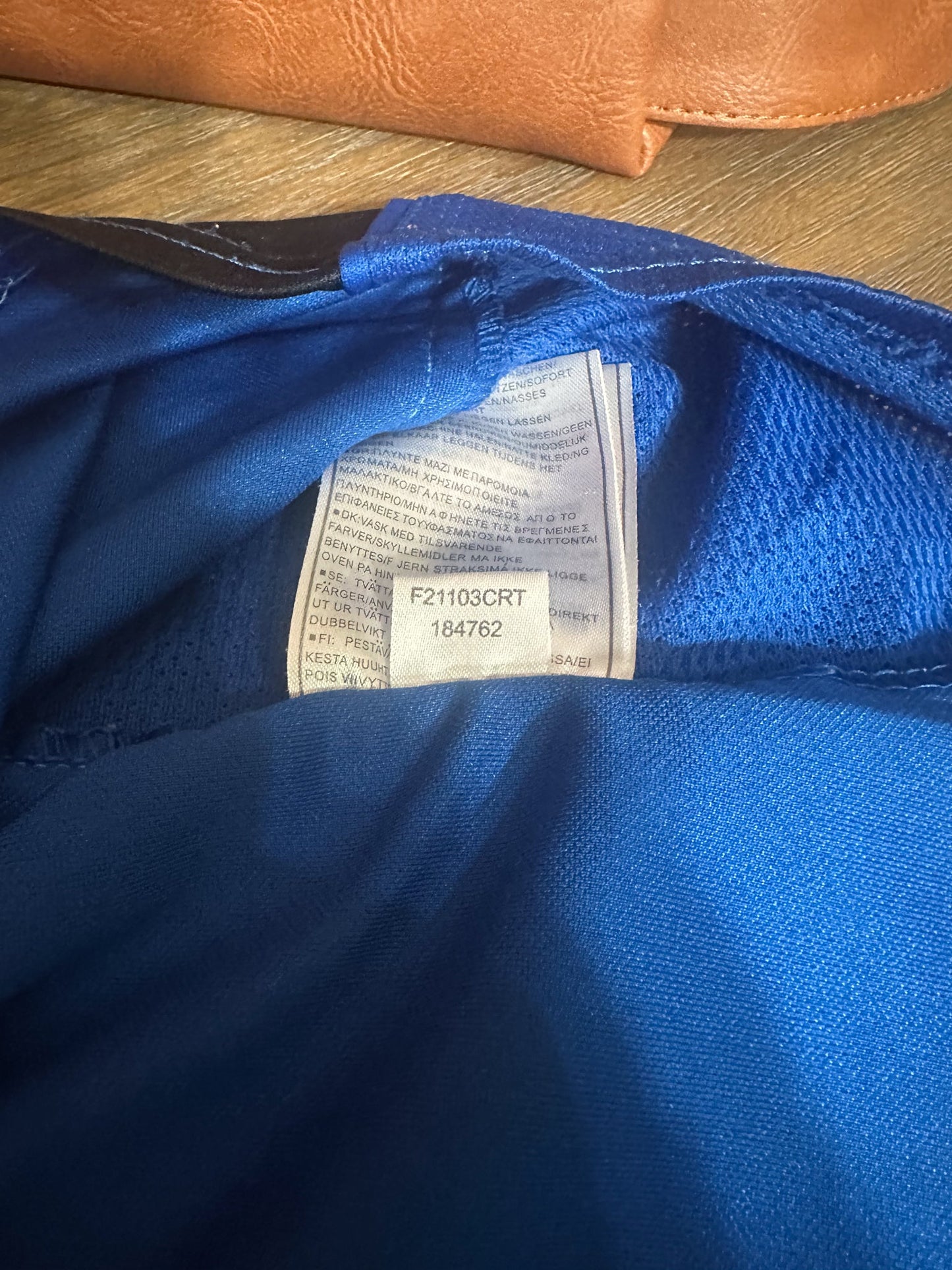 Inter Milan 2004/05 Home Jersey – Adriano #10 – Medium – Black & Blue Nike Shirt – (MPN: F21103CRT)