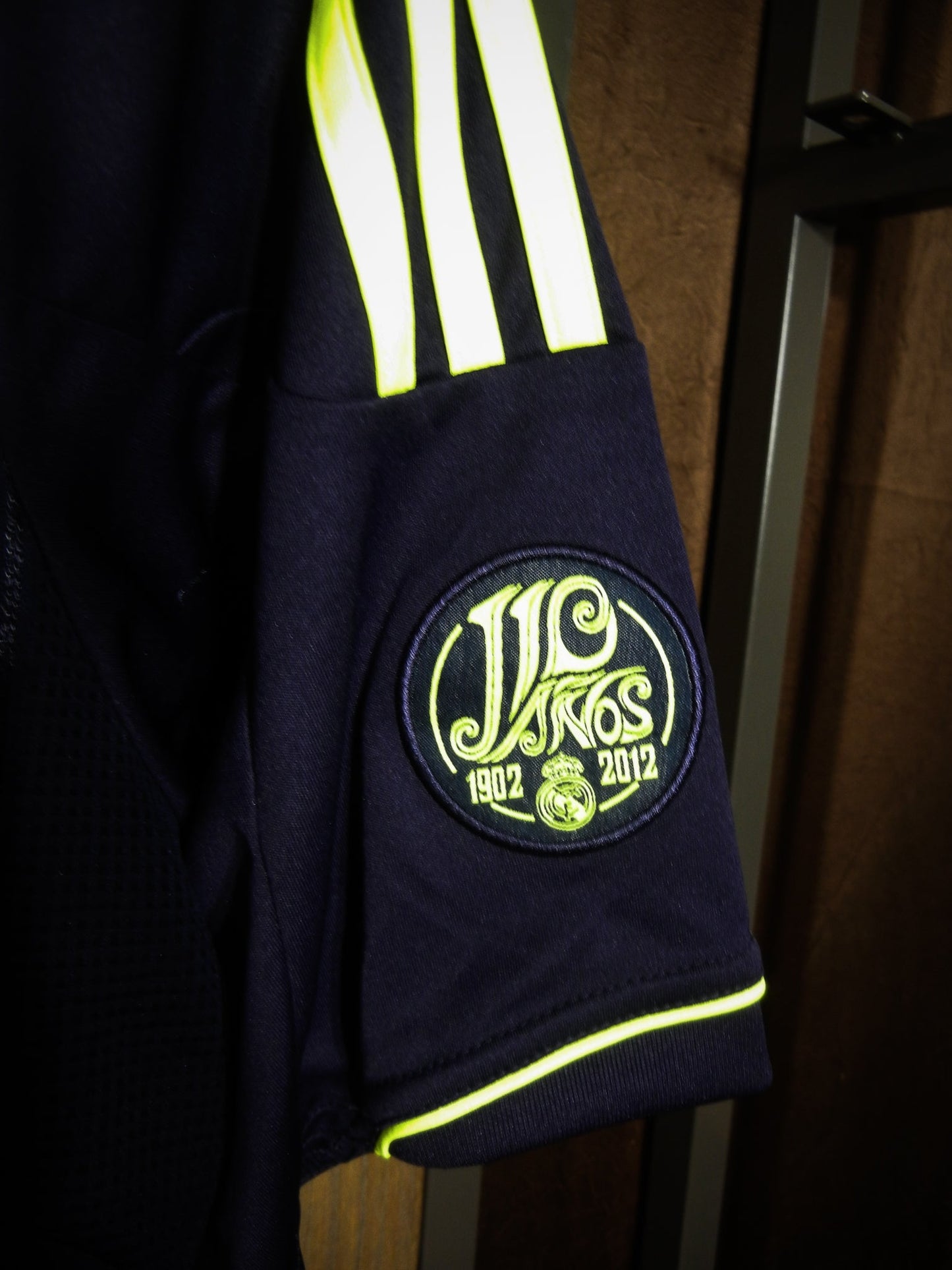 Real Madrid 2012/13 Away Jersey – Cristiano Ronaldo #7 – Small – Dark Blue & Yellow Adidas Shirt (MPN: X21992)