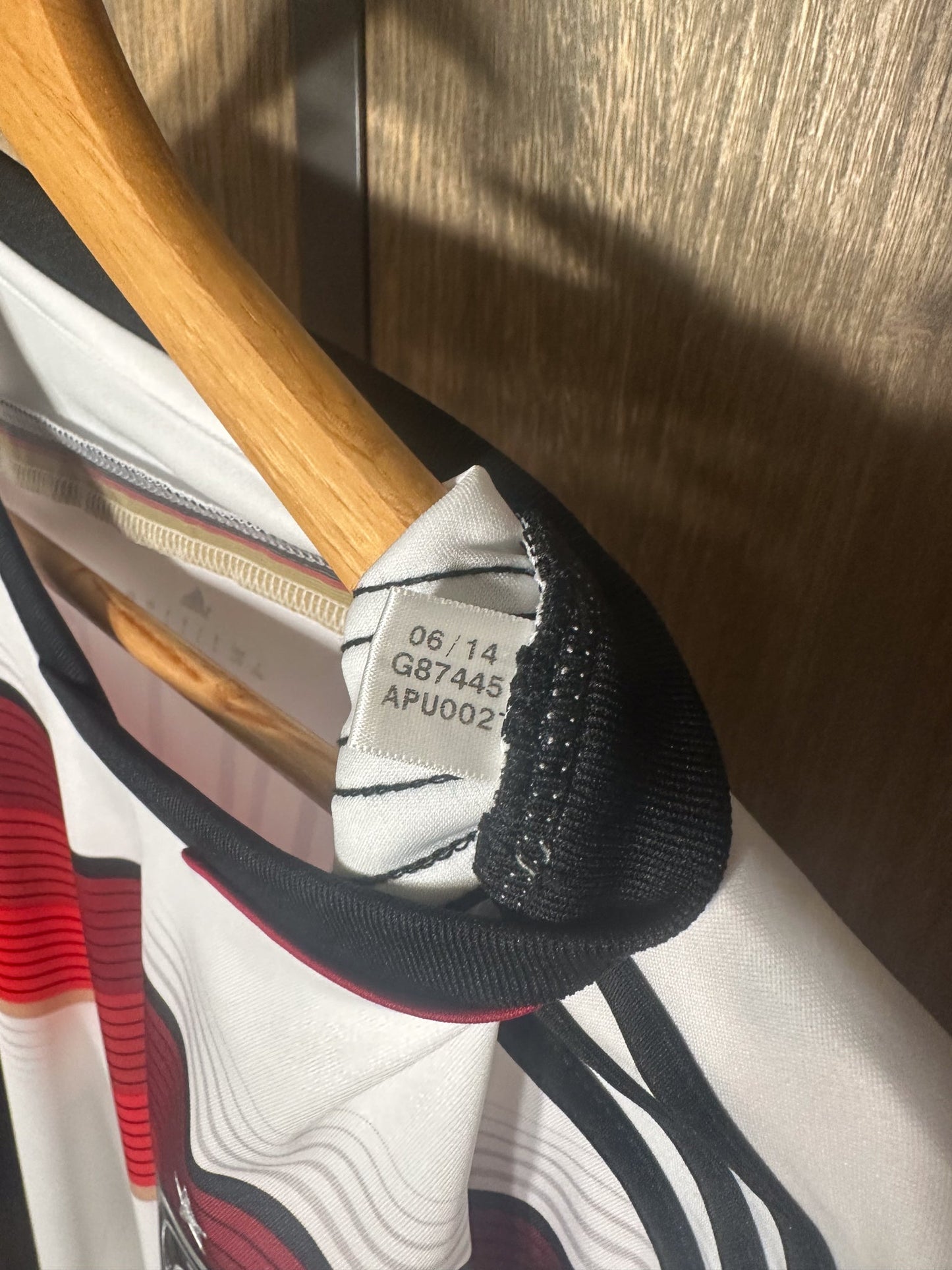 Germany 2014 Home Jersey – Thomas Müller #13 – Large – White, Black & Red Adidas Shirt (MPN: G87445)