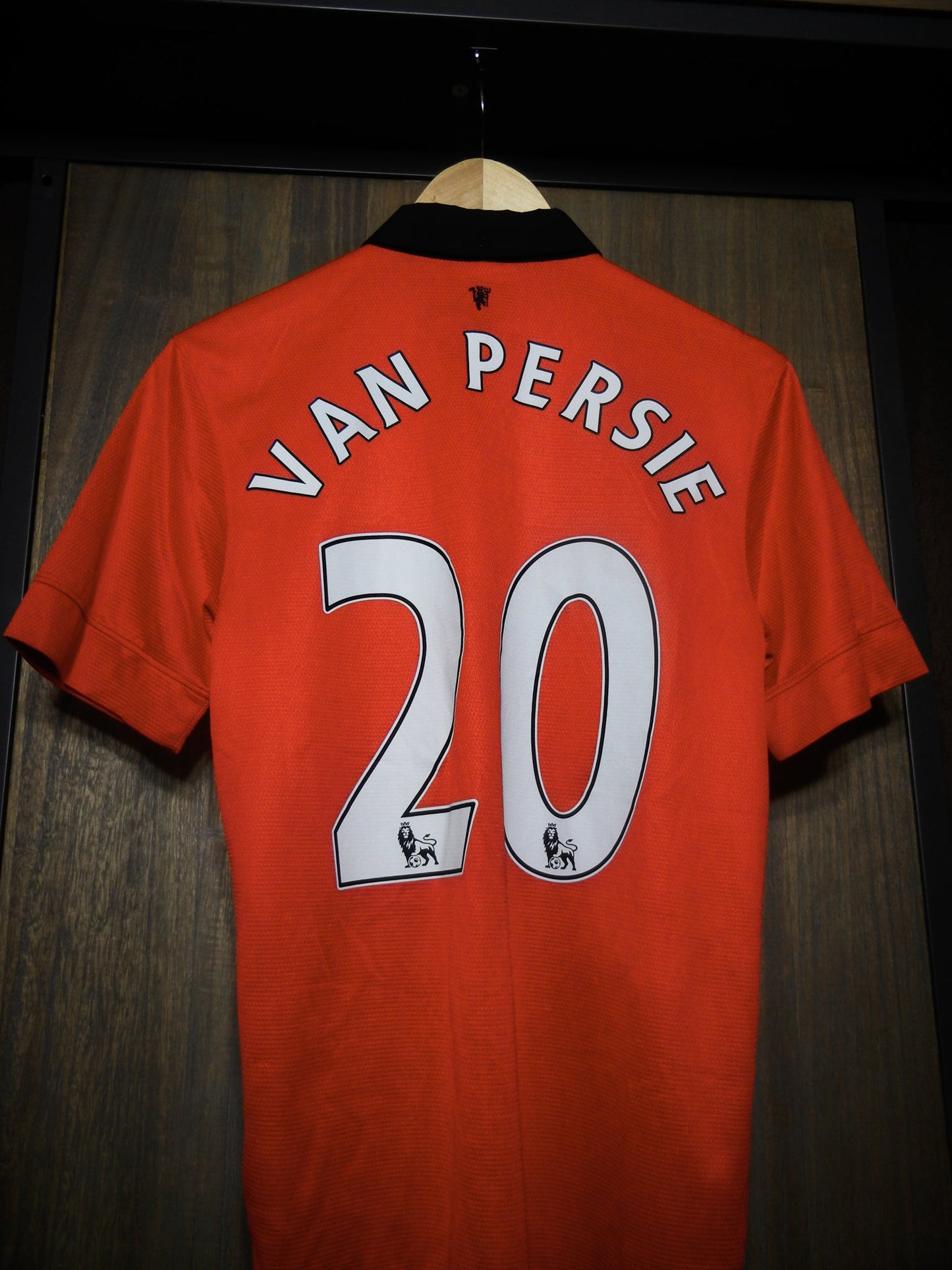 Manchester United 2013/14 Home Jersey – Van Persie #20 – Small – Red Nike Shirt (MPN: 532837-624)