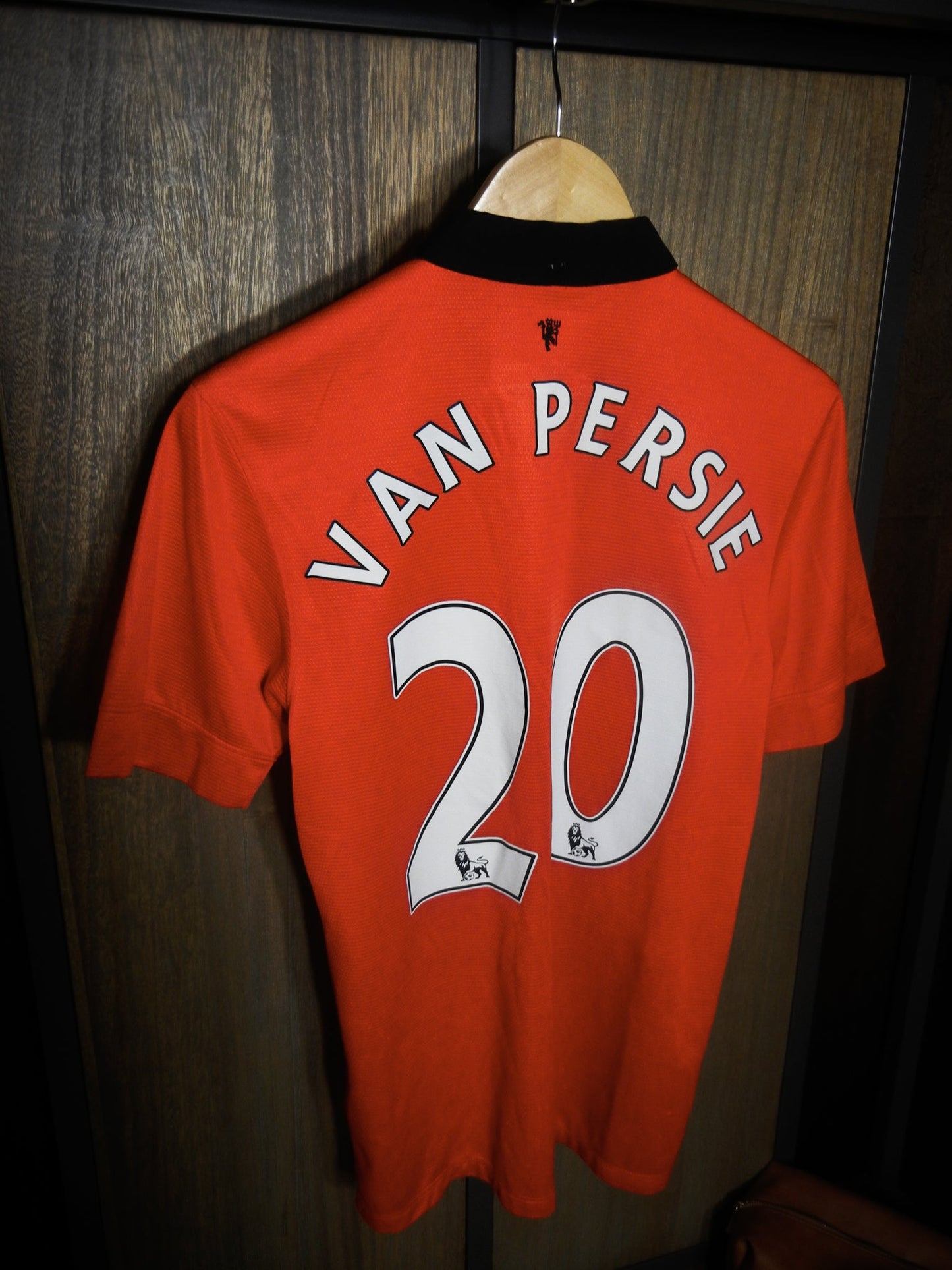 Manchester United 2013/14 Home Jersey – Van Persie #20 – Small – Red Nike Shirt (MPN: 532837-624)