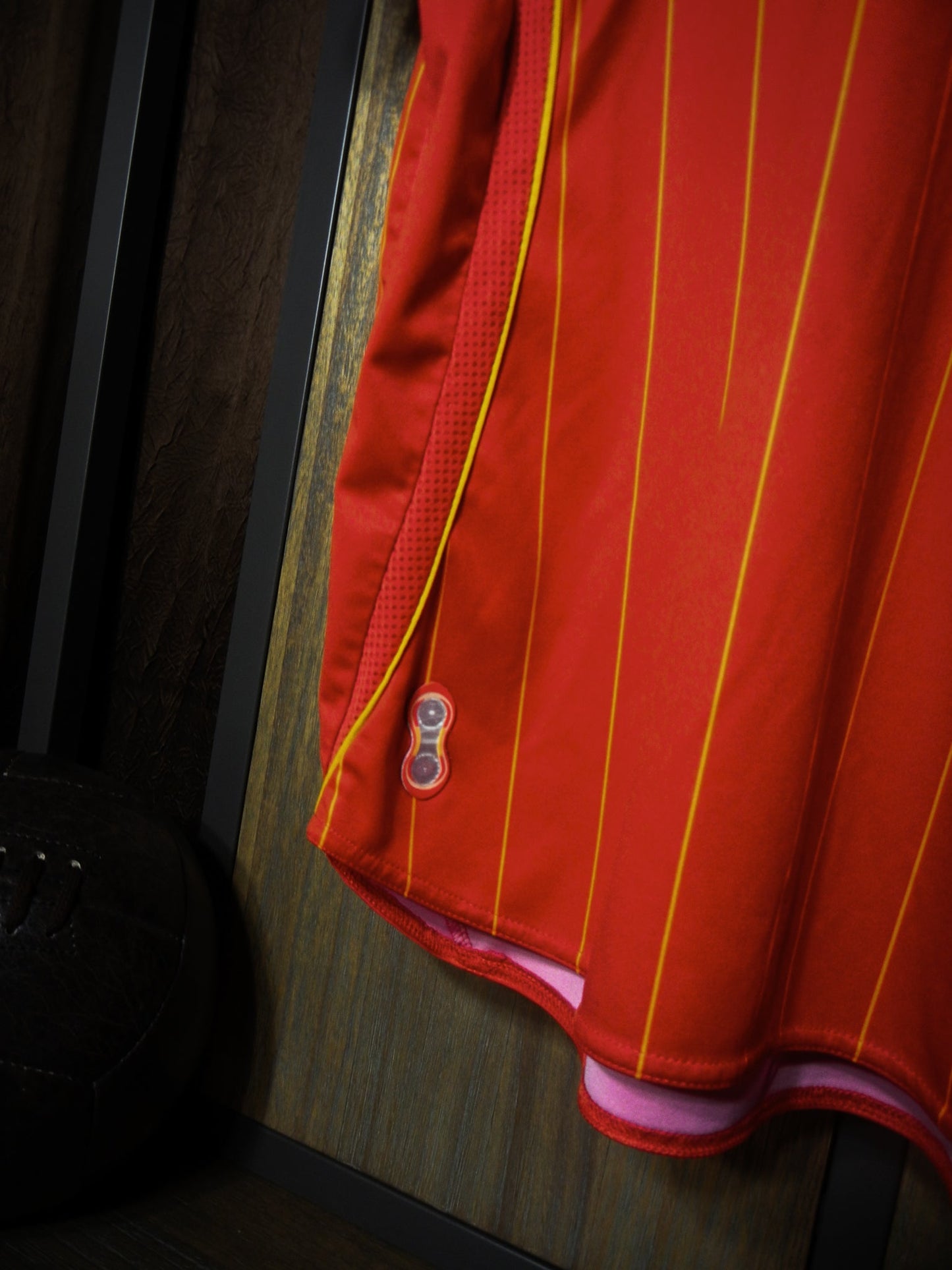 Spain 2005–2007 Home Jersey – David Villa #21 – XL – Red & Yellow Adidas Shirt (MPN: 740144)