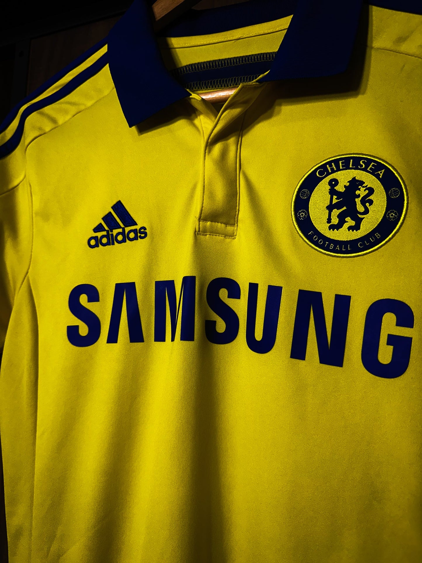 Chelsea 2014/15 Away Jersey – Hazard #10 – Adult Small – Yellow Adidas Shirt (MPN: M37745)