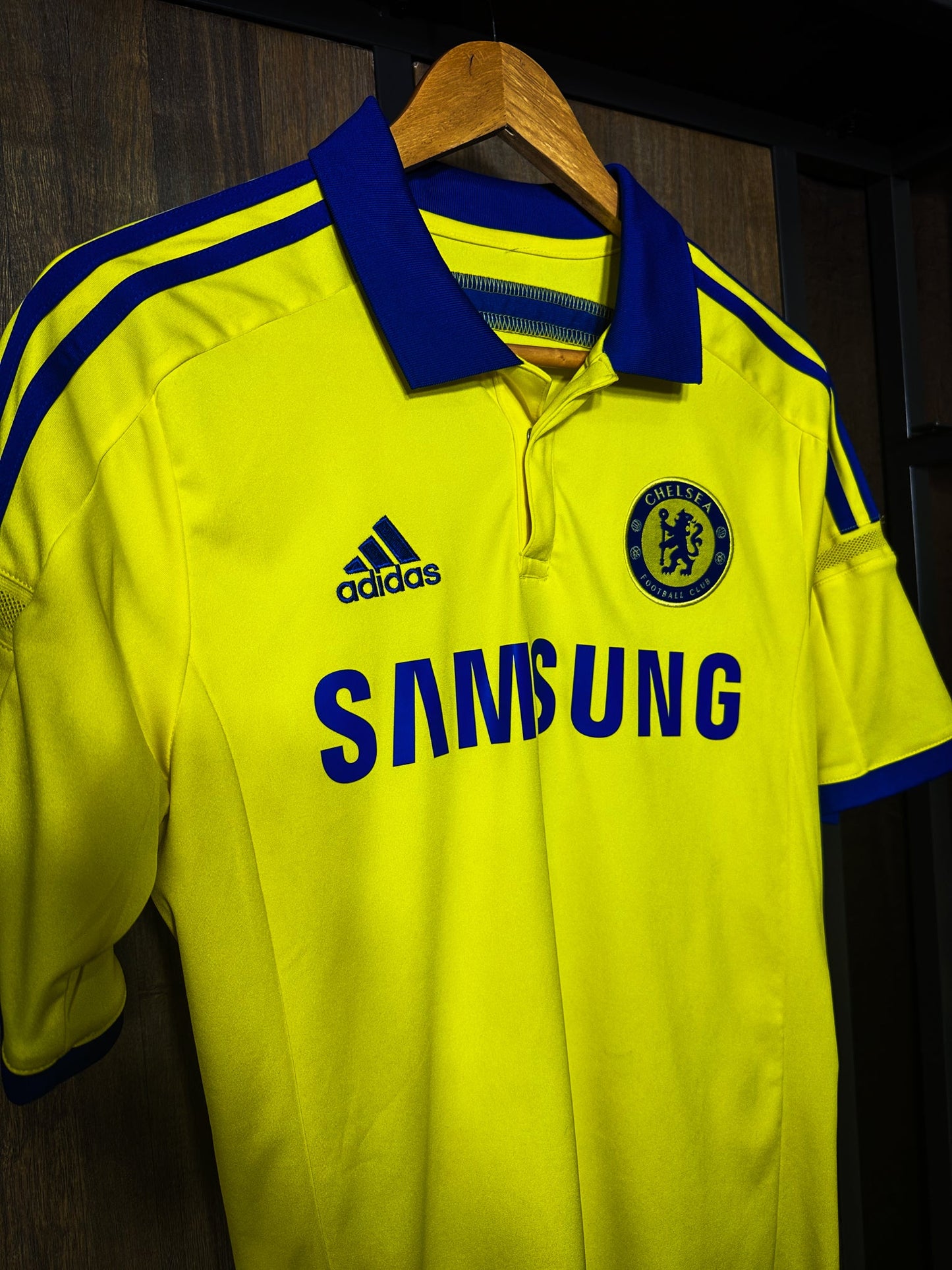 Chelsea 2014/15 Away Jersey – Hazard #10 – Adult Small – Yellow Adidas Shirt (MPN: M37745)