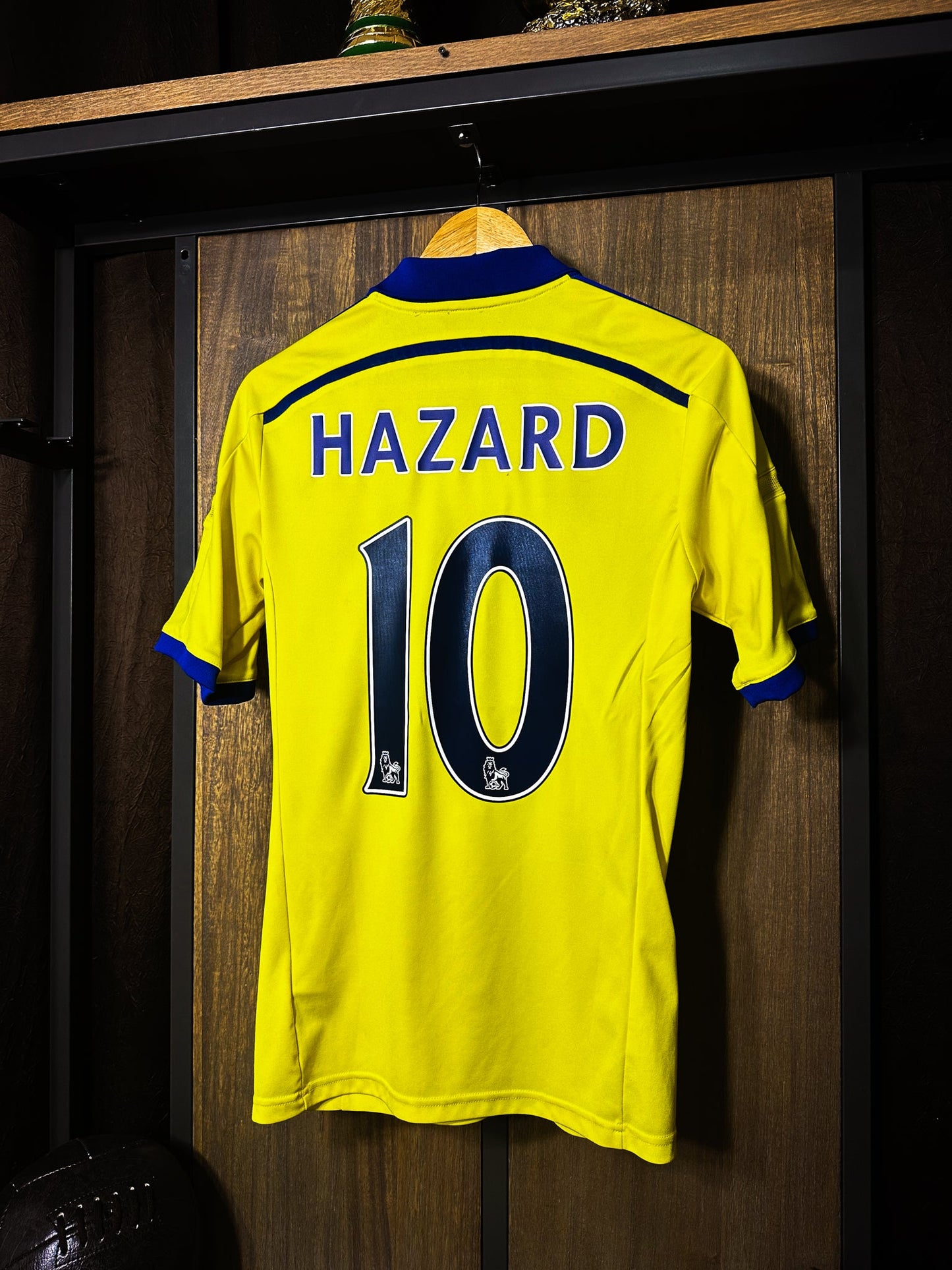 Chelsea 2014/15 Away Jersey – Hazard #10 – Adult Small – Yellow Adidas Shirt (MPN: M37745)