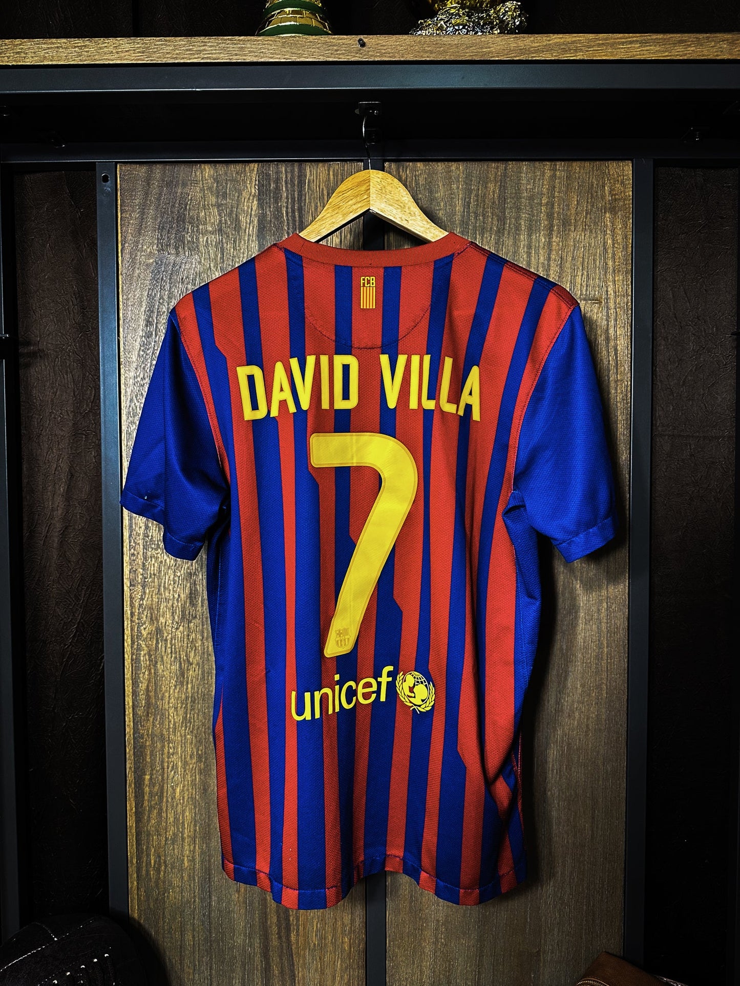 Barcelona 2011/12 Home Jersey – David Villa #7 – Medium – Red & Blue Nike Shirt (MPN: 419877-486)