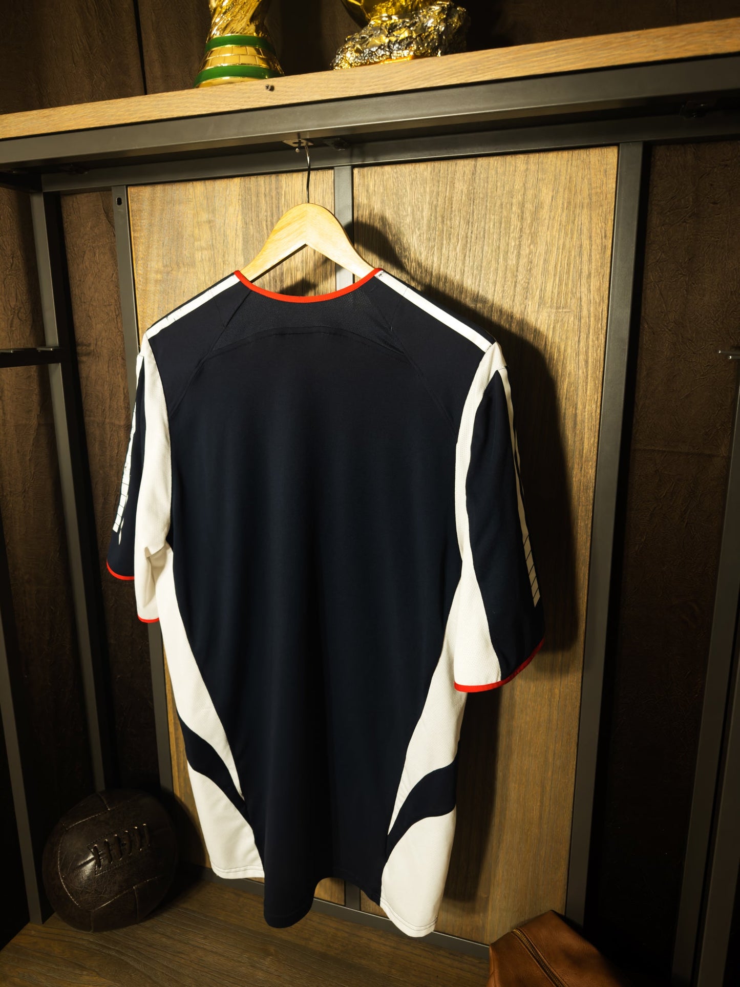 Ajax 2005/06 Away Jersey – Size XL – Navy & Red Adidas Shirt (MPN: 109882 AHJ001)