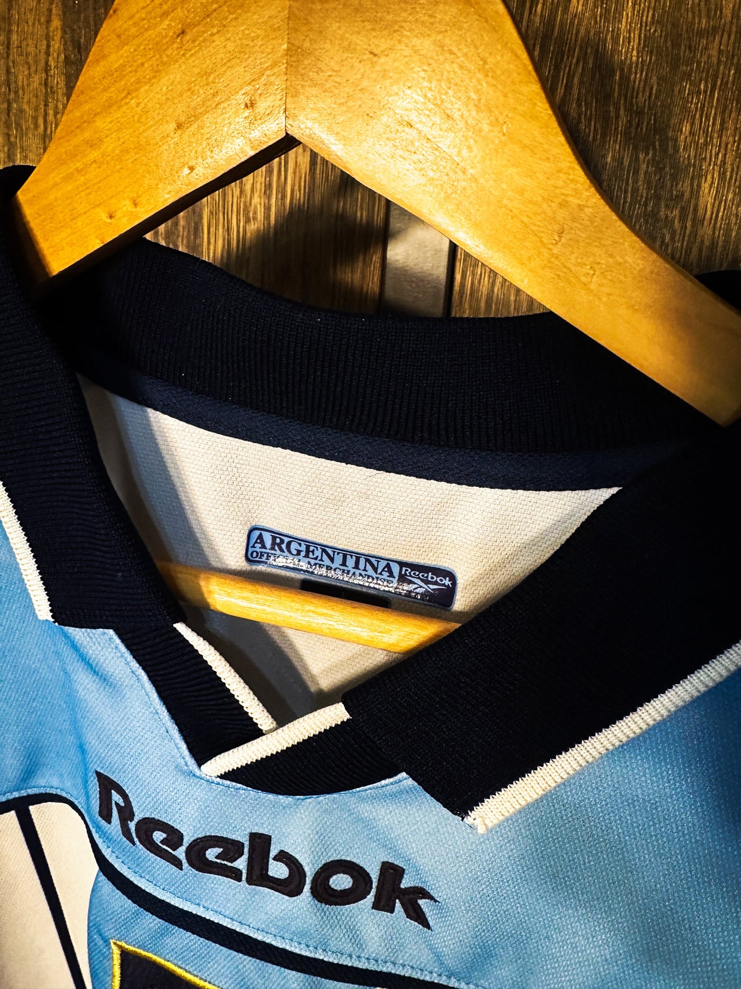 Argentina 2000/01 Home Long Sleeve Jersey – Size L – Reebok Sky Blue & White Shirt (MPN: RIN: 283997/1)