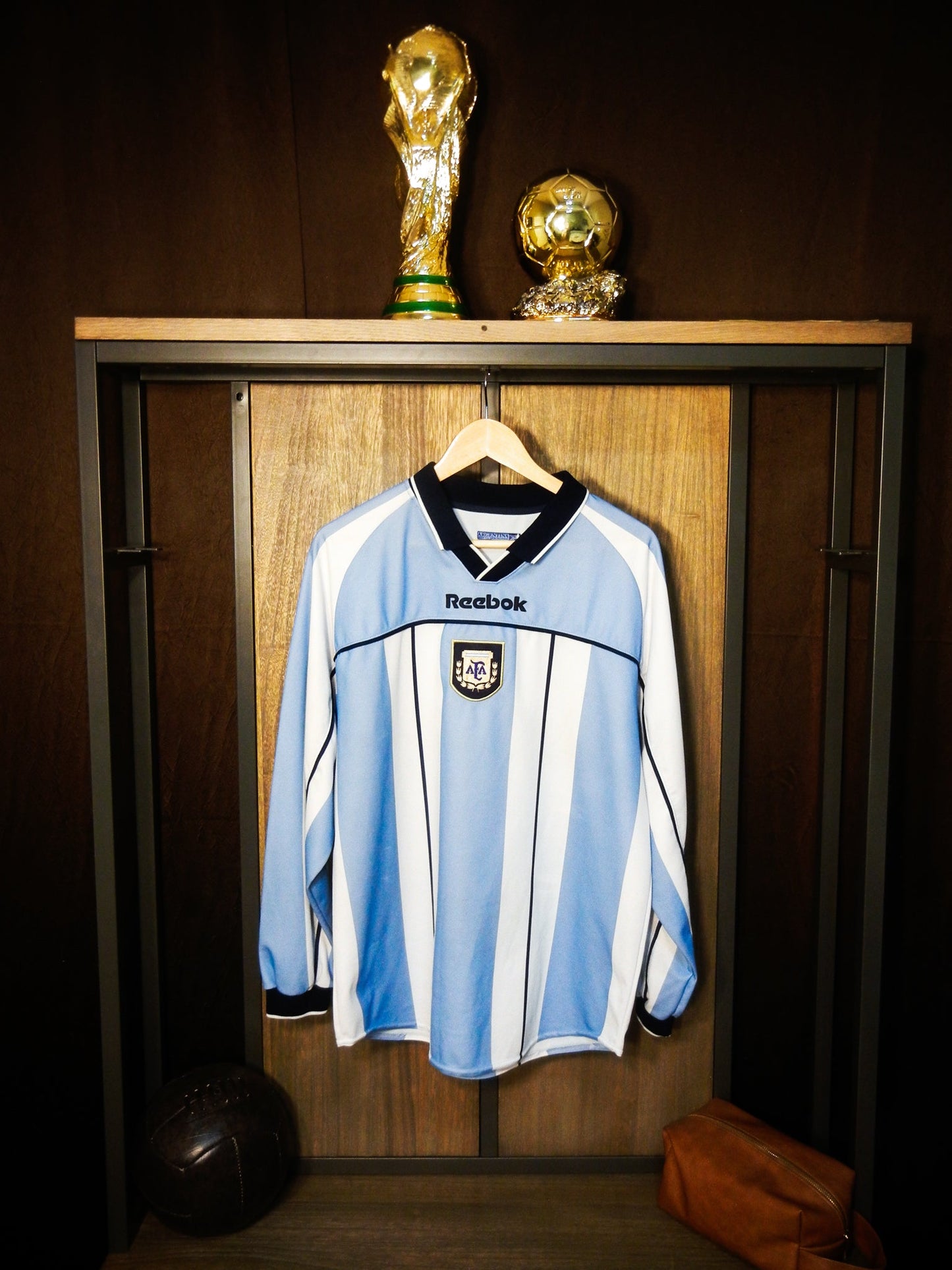 Argentina 2000/01 Home Long Sleeve Jersey – Size L – Reebok Sky Blue & White Shirt (MPN: RIN: 283997/1)