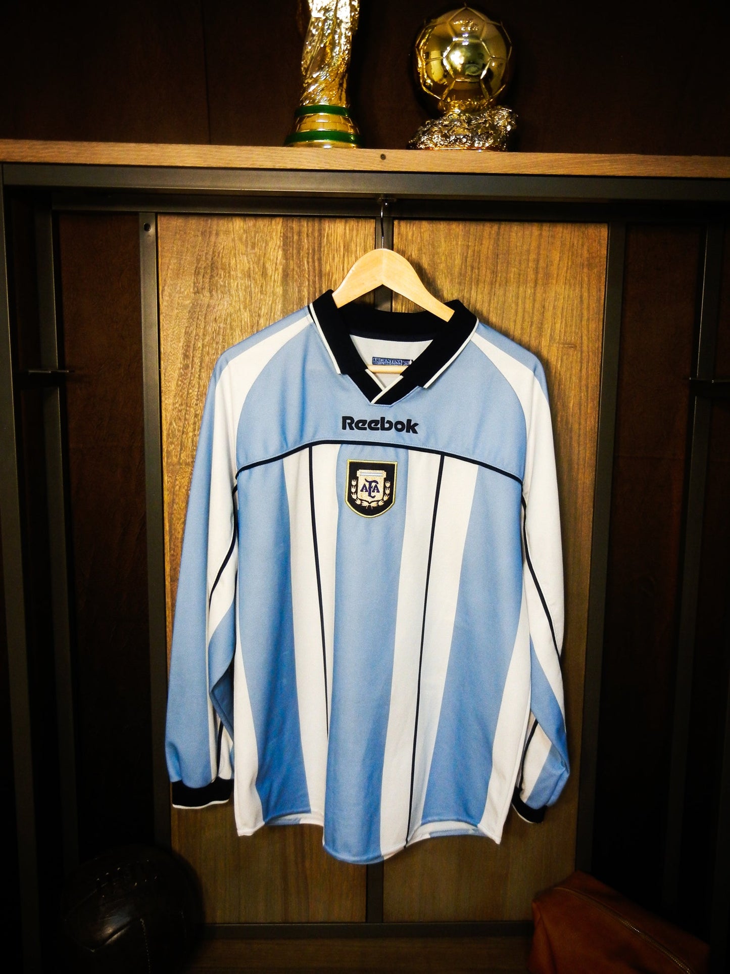 Argentina 2000/01 Home Long Sleeve Jersey – Size L – Reebok Sky Blue & White Shirt (MPN: RIN: 283997/1)