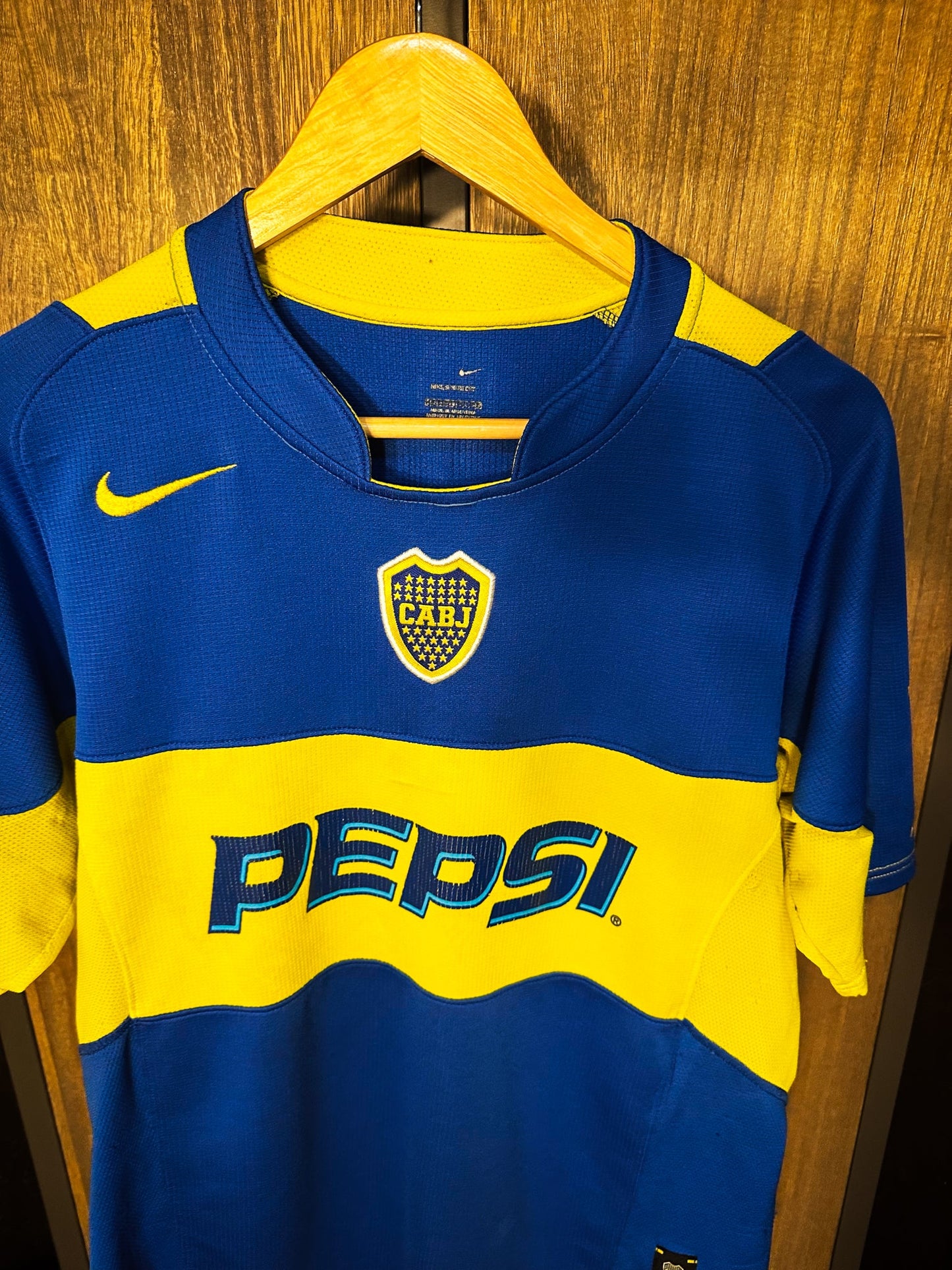 Boca Juniors 2004/05 Home Jersey – Size L – Nike Blue & Gold Shirt (MPN: F40508RIG)