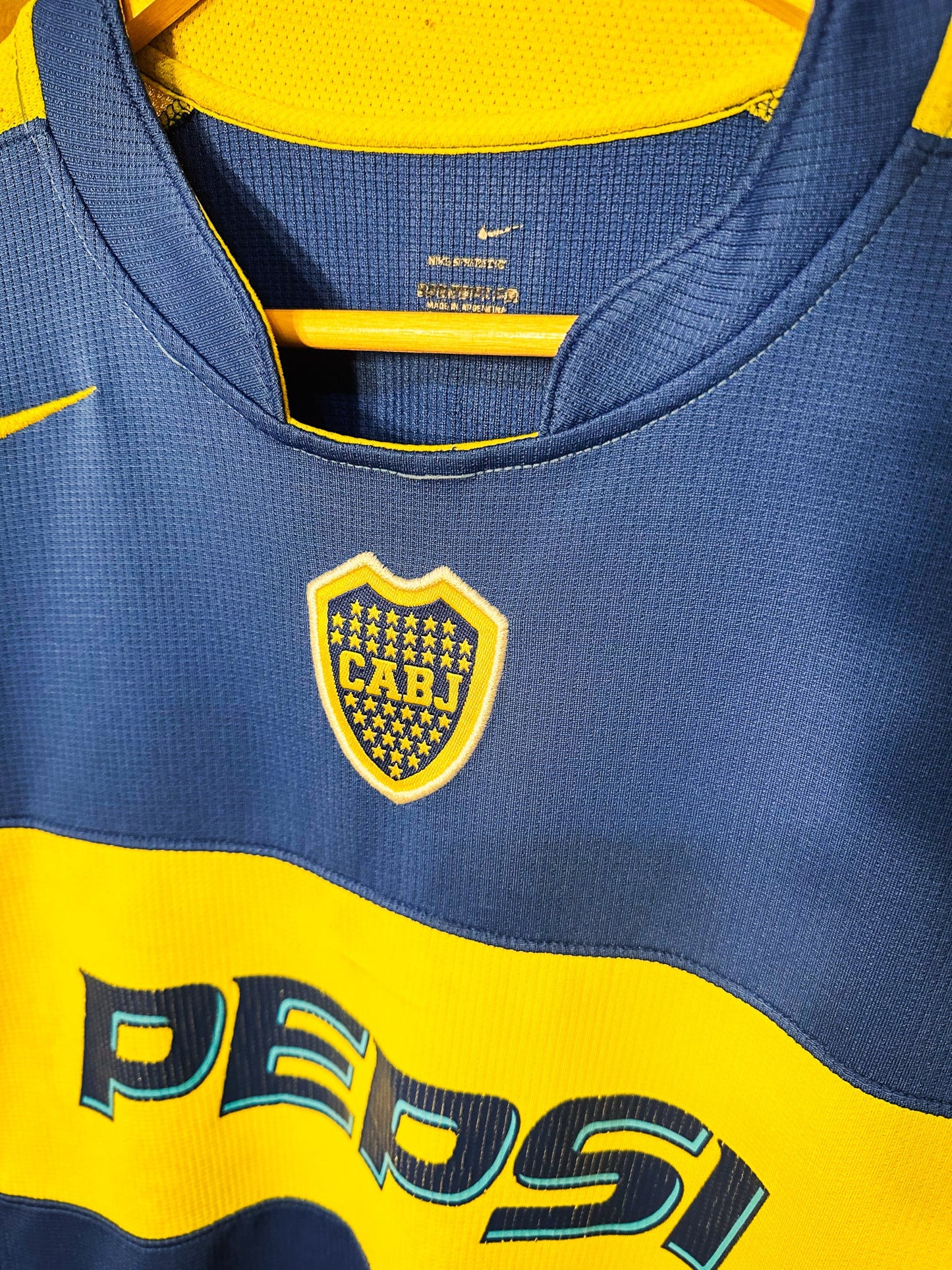 Boca Juniors 2004/05 Home Jersey – Size L – Nike Blue & Gold Shirt (MPN: F40508RIG)