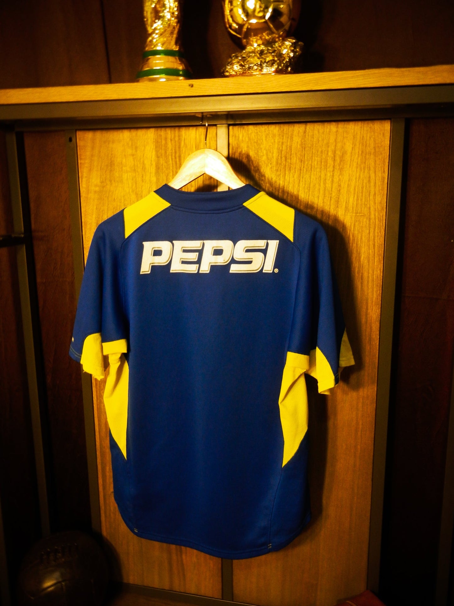 Boca Juniors 2004/05 Home Jersey – Size L – Nike Blue & Gold Shirt (MPN: F40508RIG)