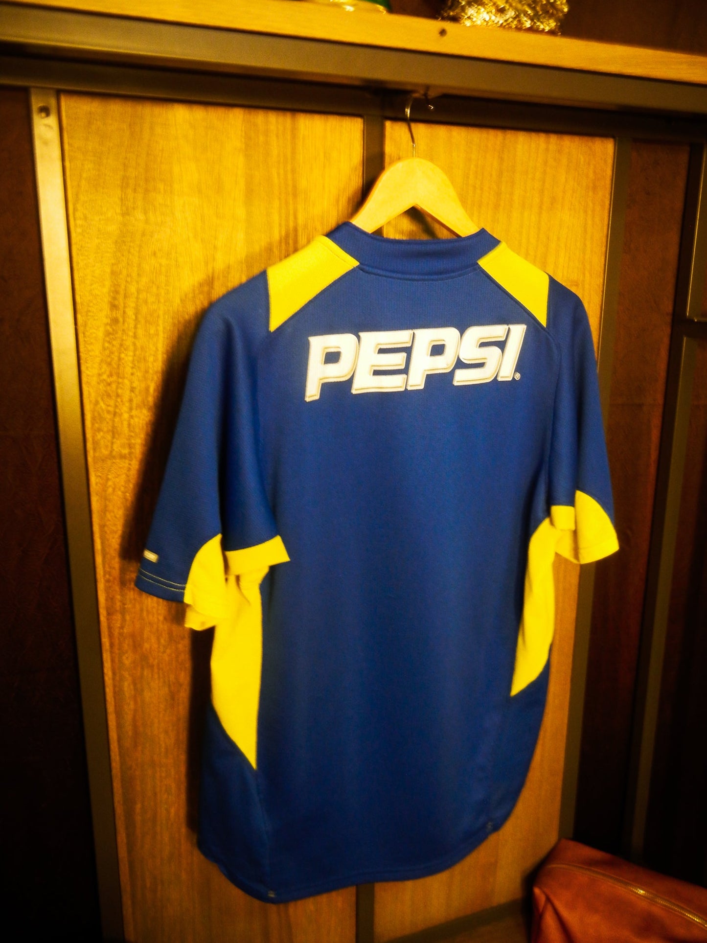 Boca Juniors 2004/05 Home Jersey – Size L – Nike Blue & Gold Shirt (MPN: F40508RIG)