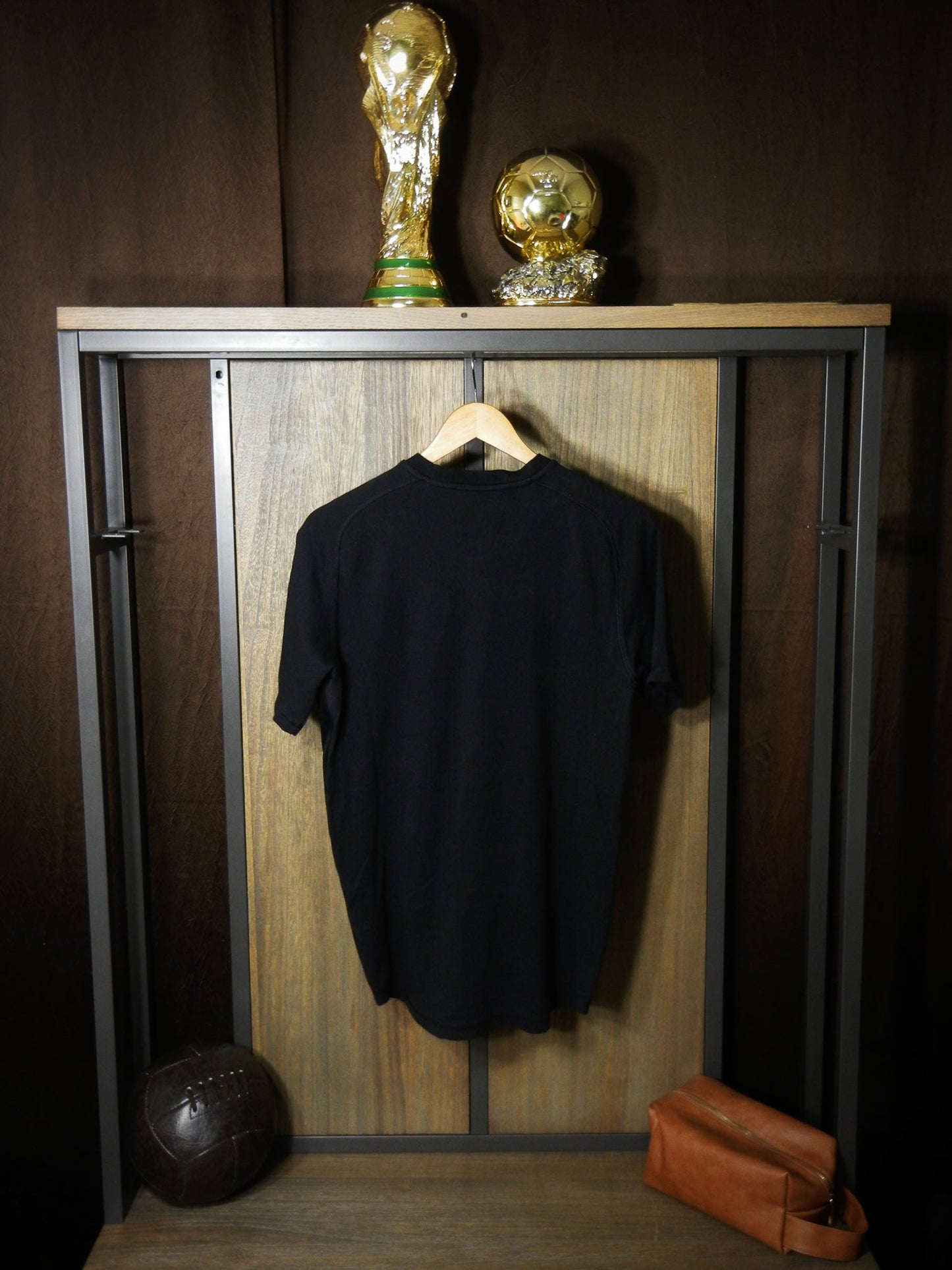 Manchester United 2021/22 Travel Tee – Size M – Black adidas Shirt (MPN: GR3908)