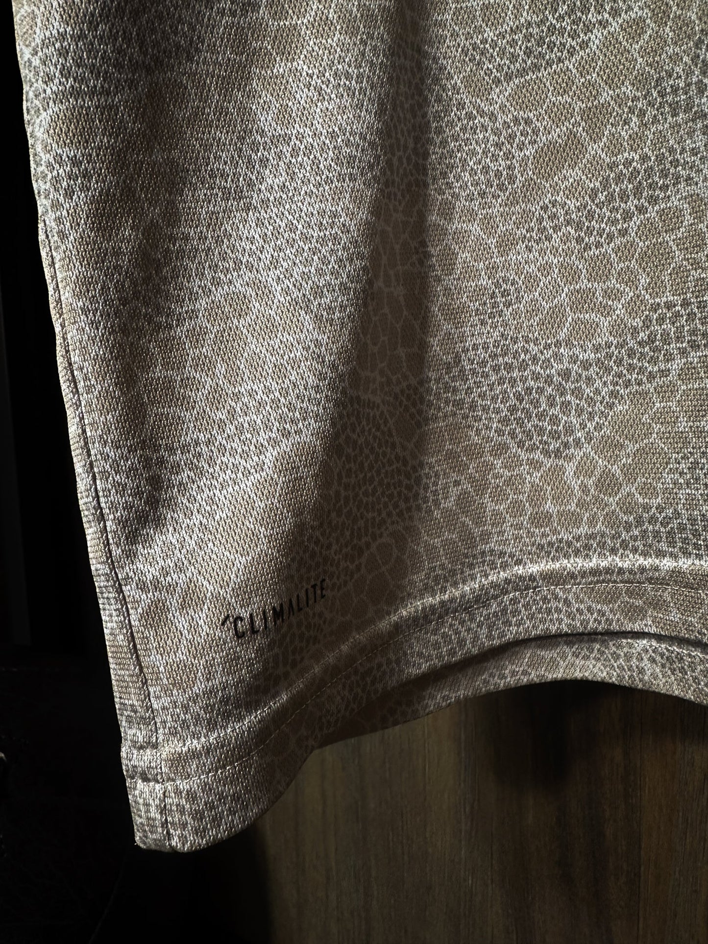 Manchester United 2019/20 Away Jersey – Bruno Fernandes #18 – Size L – Beige Adidas Kit (MPN: ED7388)