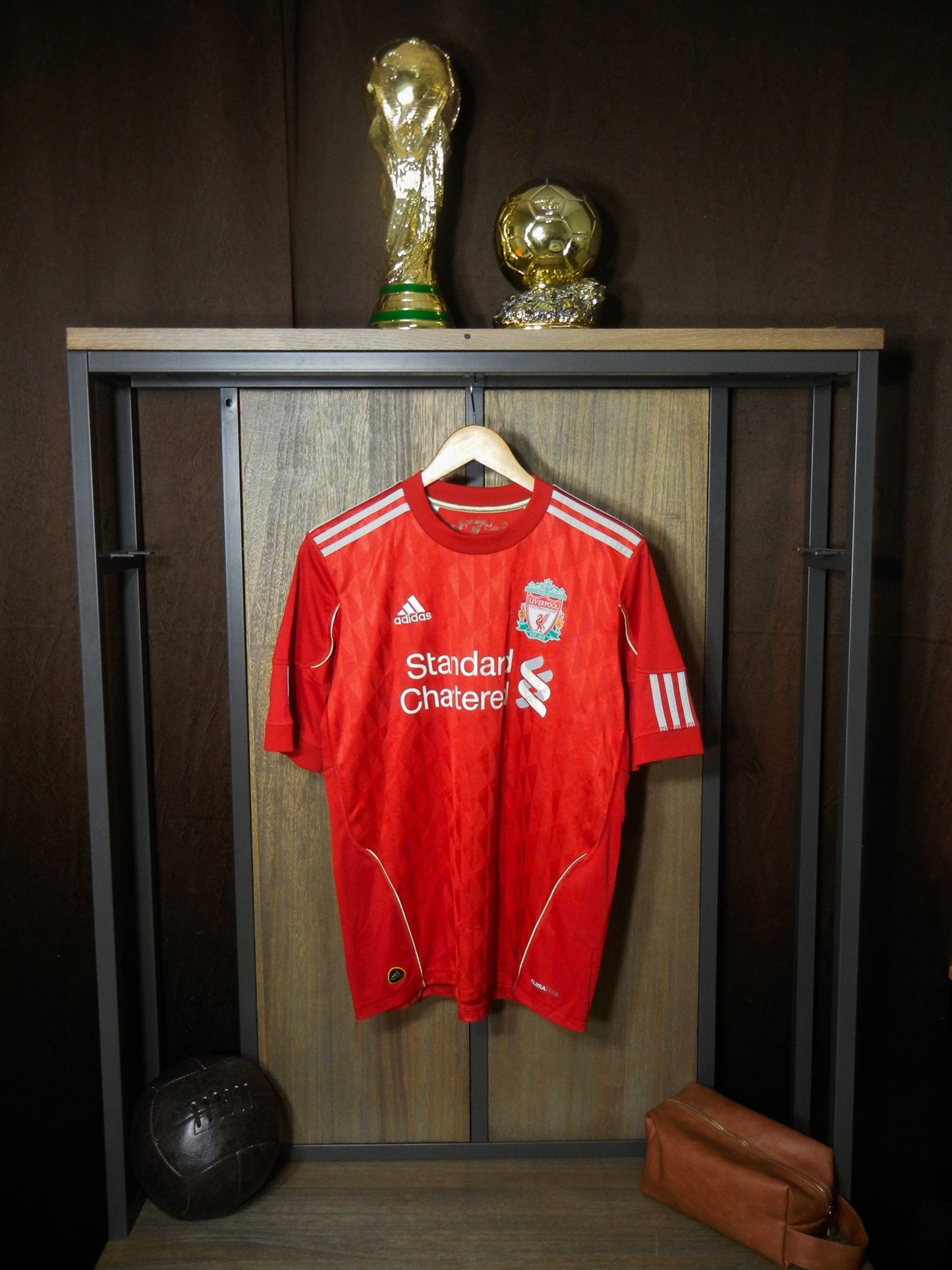 Liverpool 2011/2012 Home Jersey – Luis Suárez #7 – Youth XL – Red Adidas Shirt (MPN: P96689)